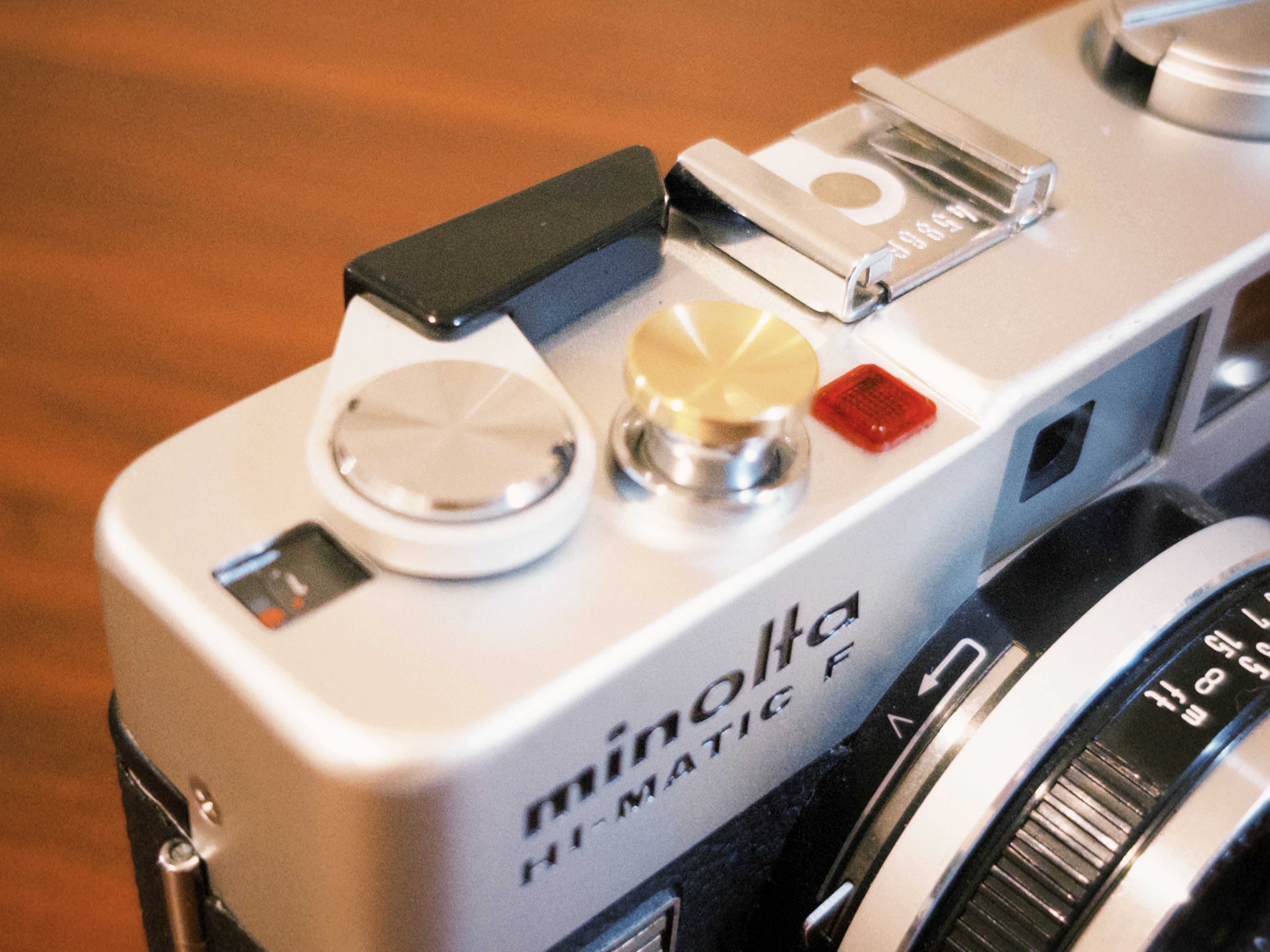 レビュー】フィルムカメラが手元に届きました｜鈴木ユートピア