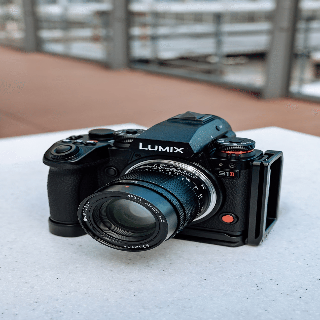 レンズレビュー ＜SG-image 35mm F0.95＞ 日常をドラマチックに変える