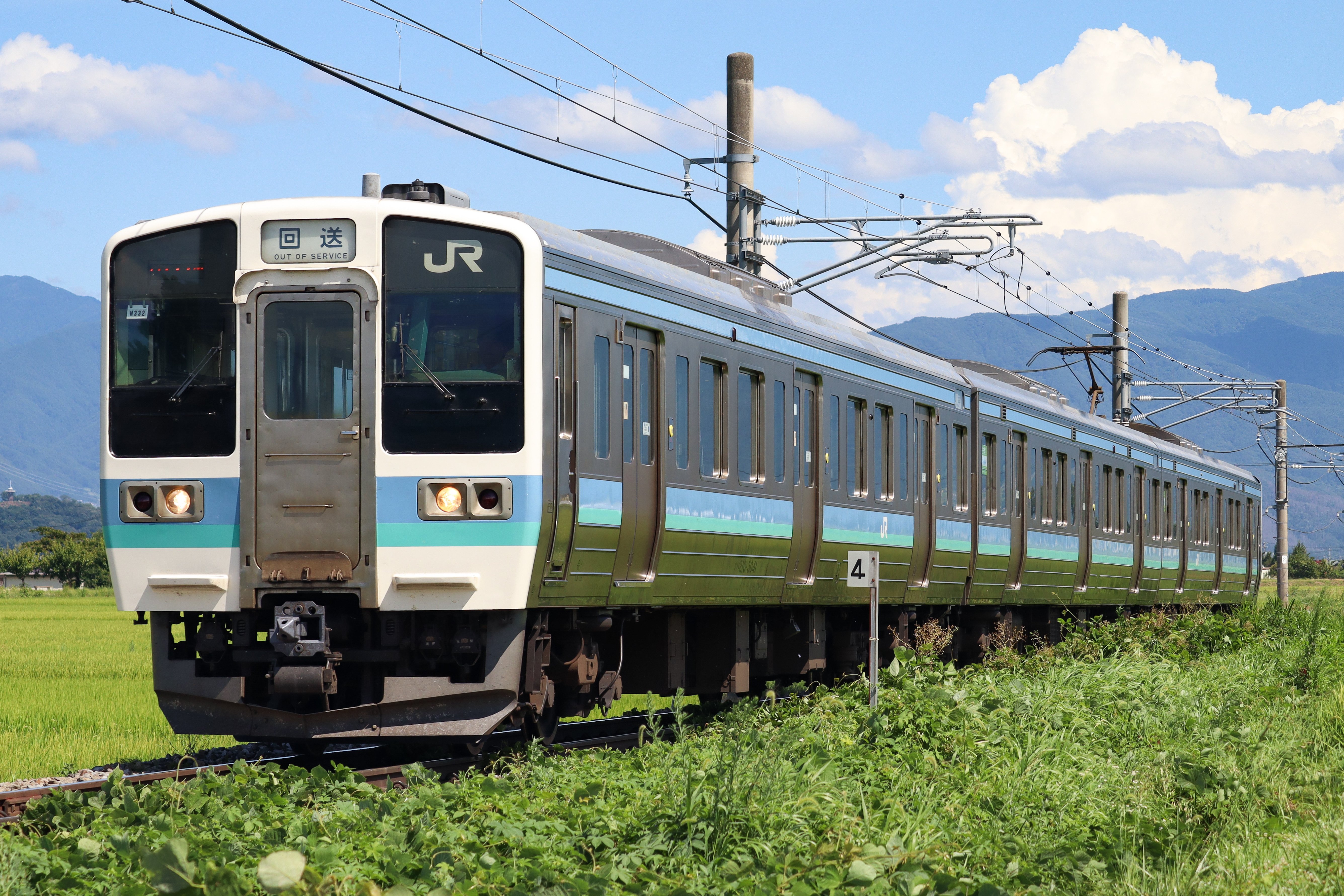 松本ぼんぼん開催に伴う臨時列車を撮影。｜鐘 紡