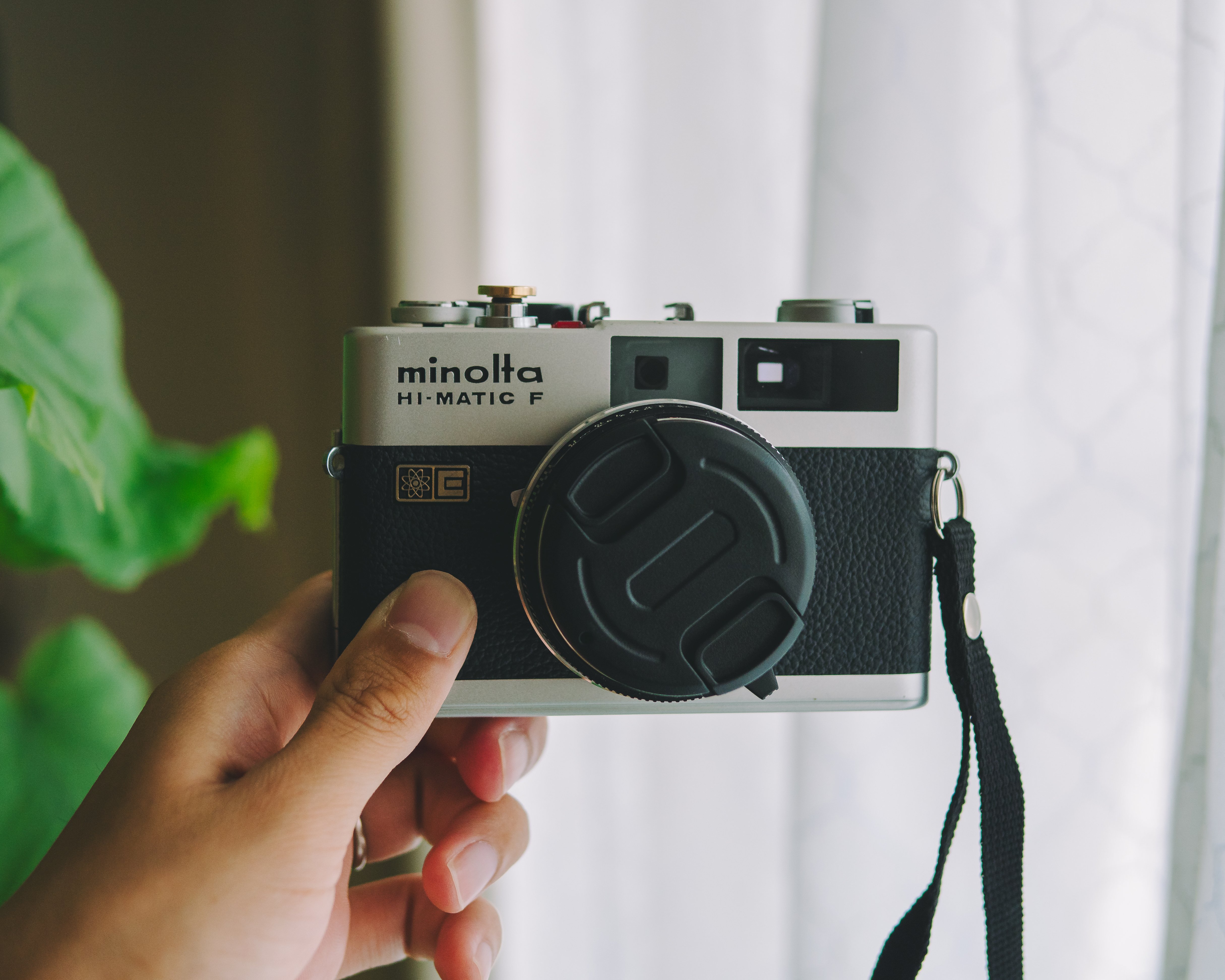 【整備済　美品】MINOLTA HI-MATIC　フィルムカメラ　 #1297 整備済 美品】MINOLTA HI-MATIC フィルムカメラ #1297 - メルカリ