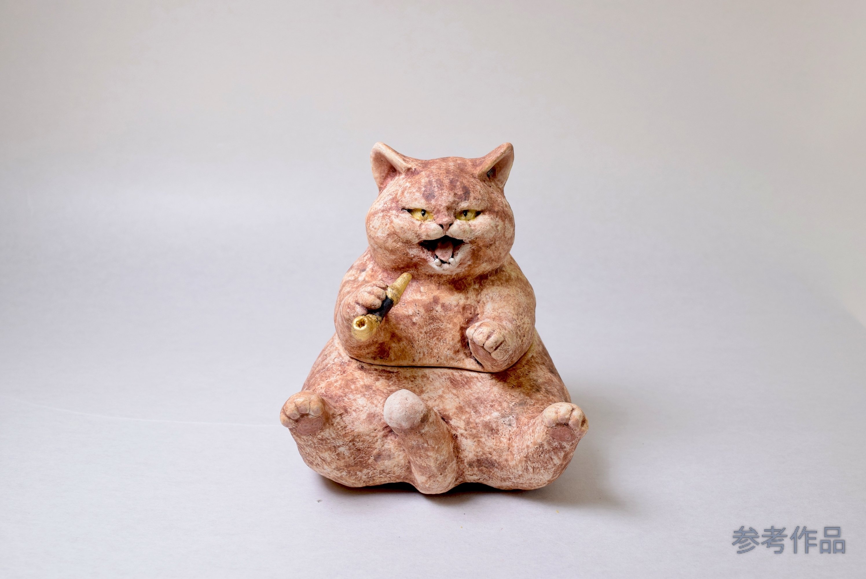 かすう工房IZURU「縄張り猫根付 不敵」