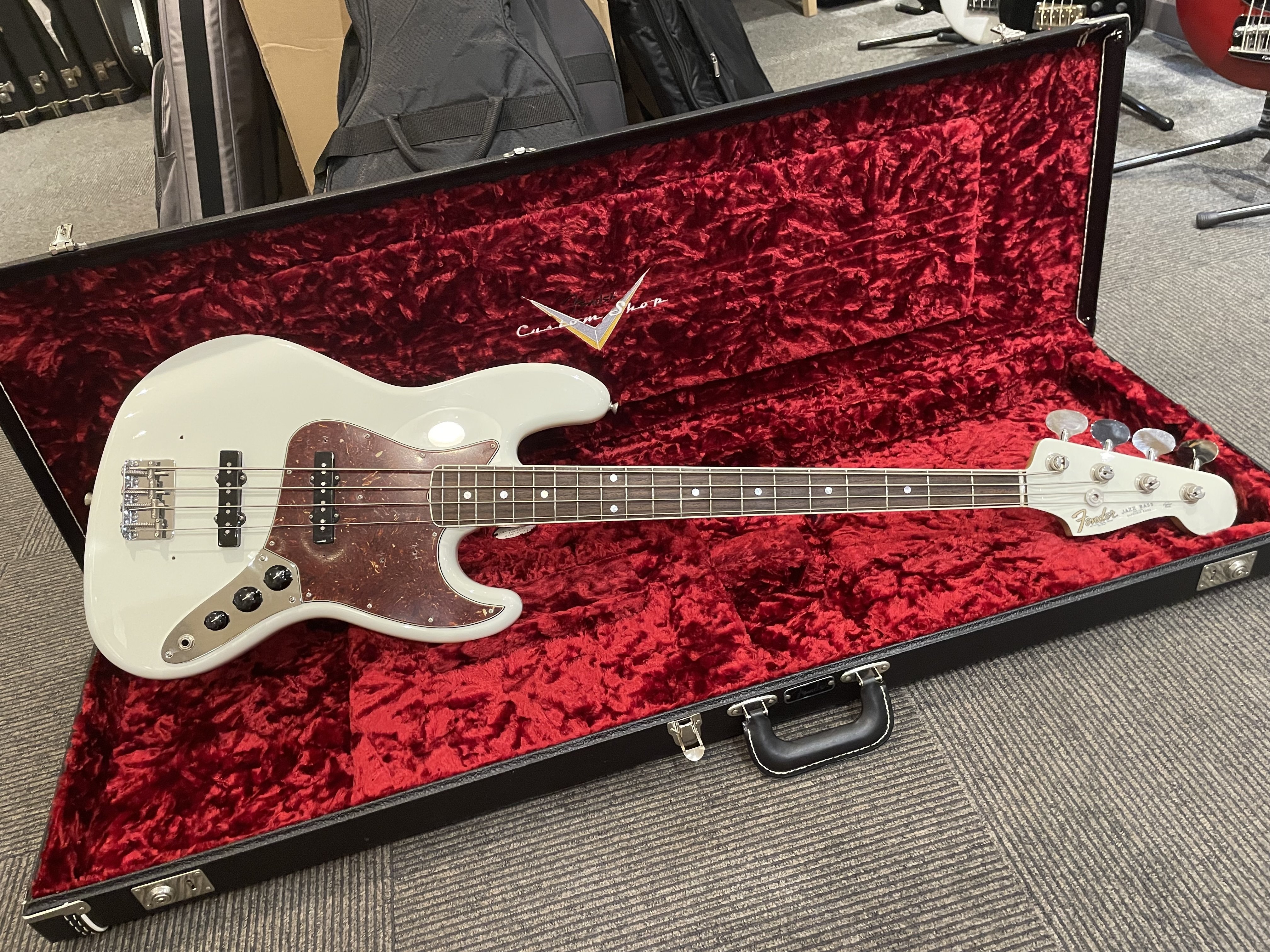 Fender custom shop 1966 jazz bass （NOS）｜うえだ