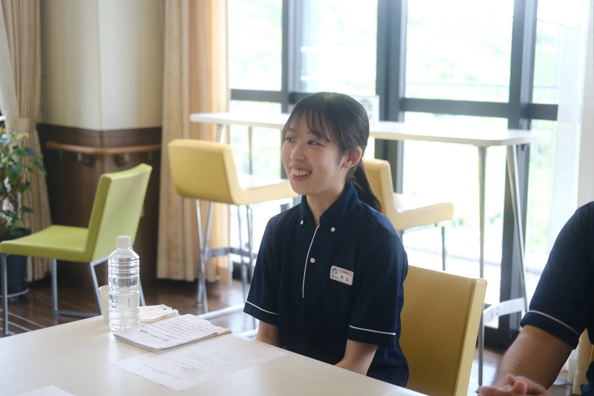 Jkzu 利用者も職員も、ウェルビーイングに満たされる。「介護老人保健施設 シンフォニー稲佐の森Ⅱ(社会福祉法人 長崎厚生福祉団)」|ふくしの修学旅行