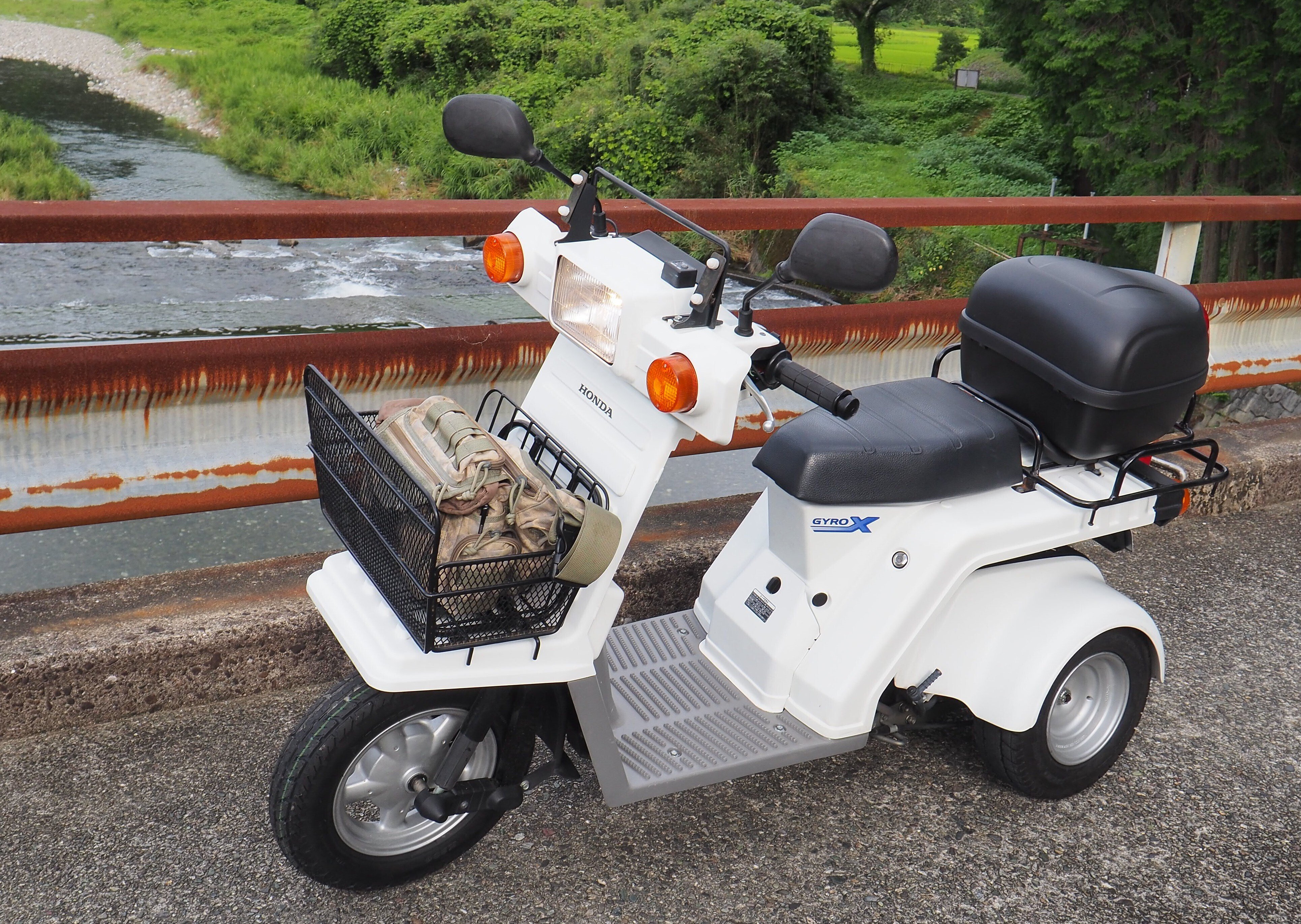 86歳ライダーの愛車②ジャイロXを整備。田舎の厳しい交通事情｜中山道雄