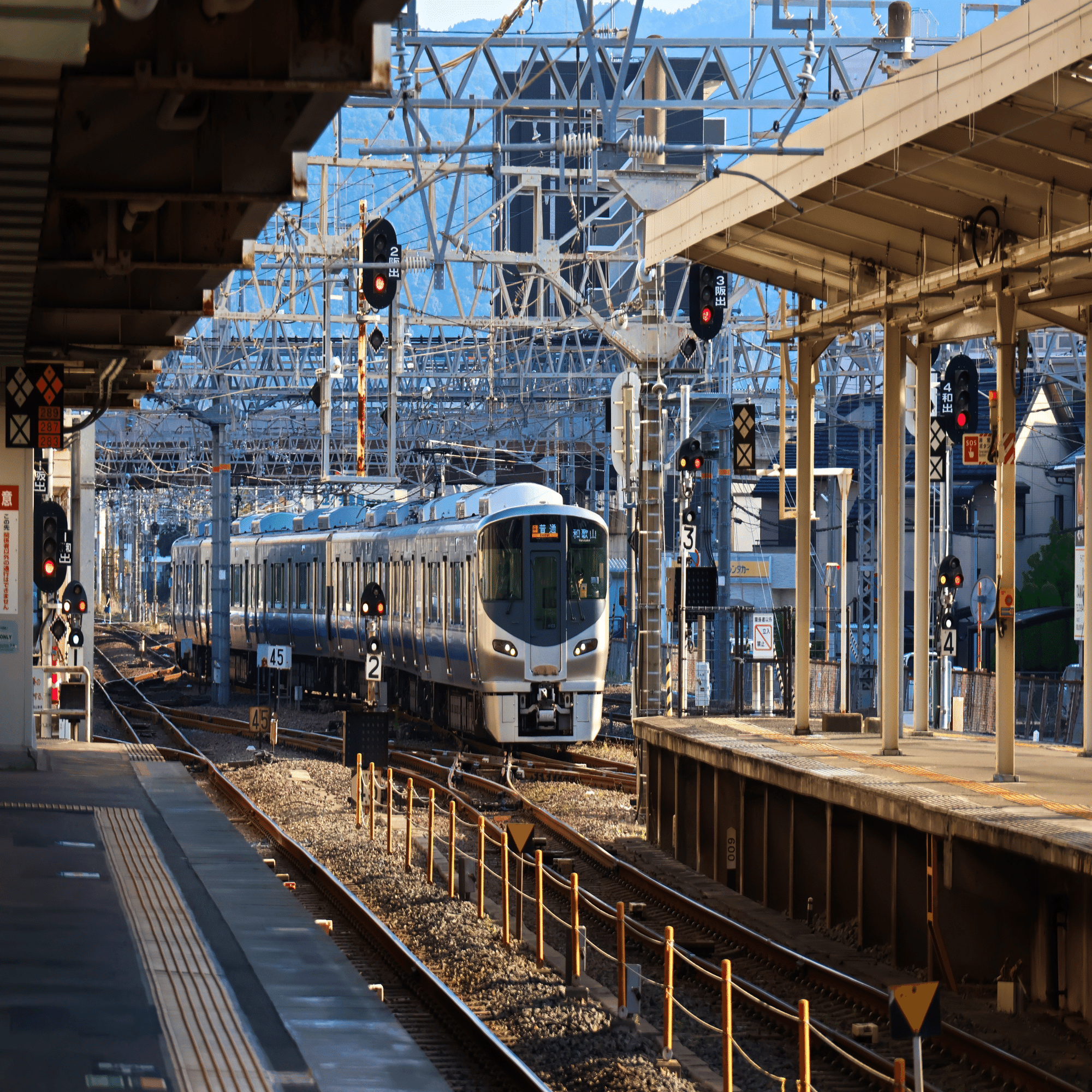 鈍行列車で和歌山の海を見ながら本州最南端へ行った話｜じょじょ