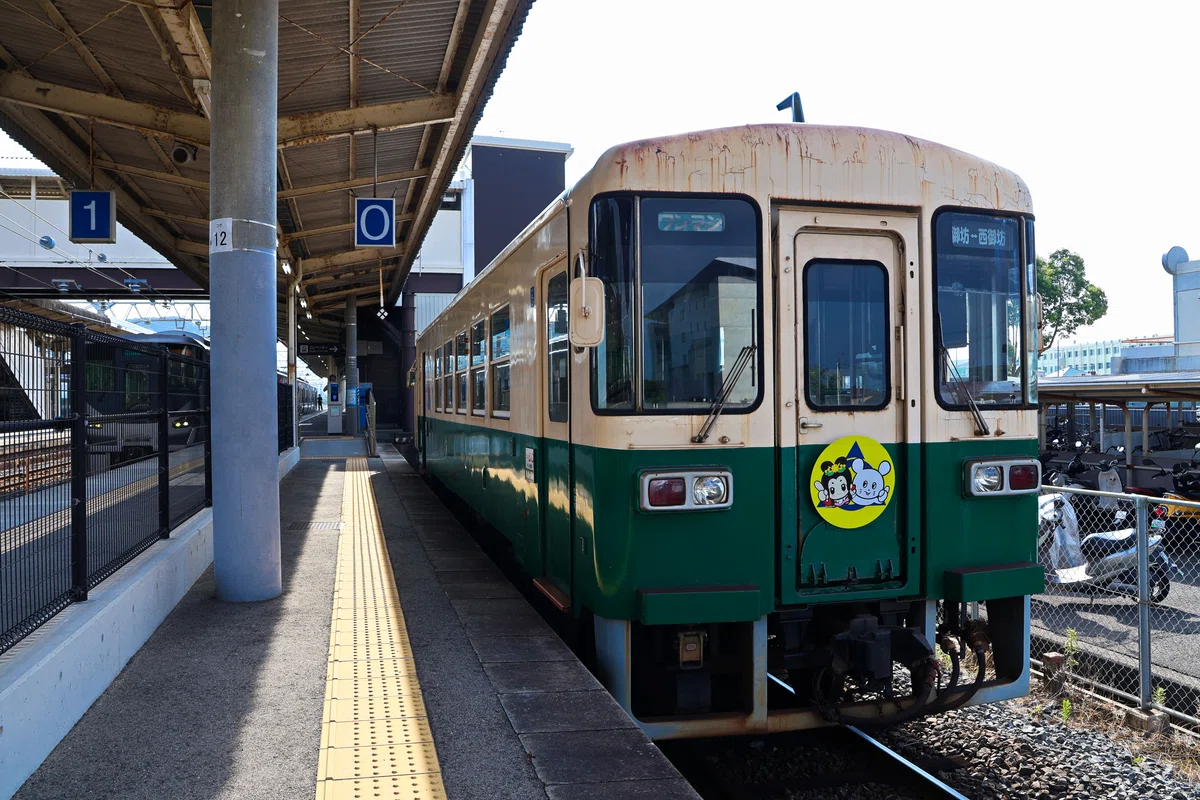鈍行列車で和歌山の海を見ながら本州最南端へ行った話｜じょじょ