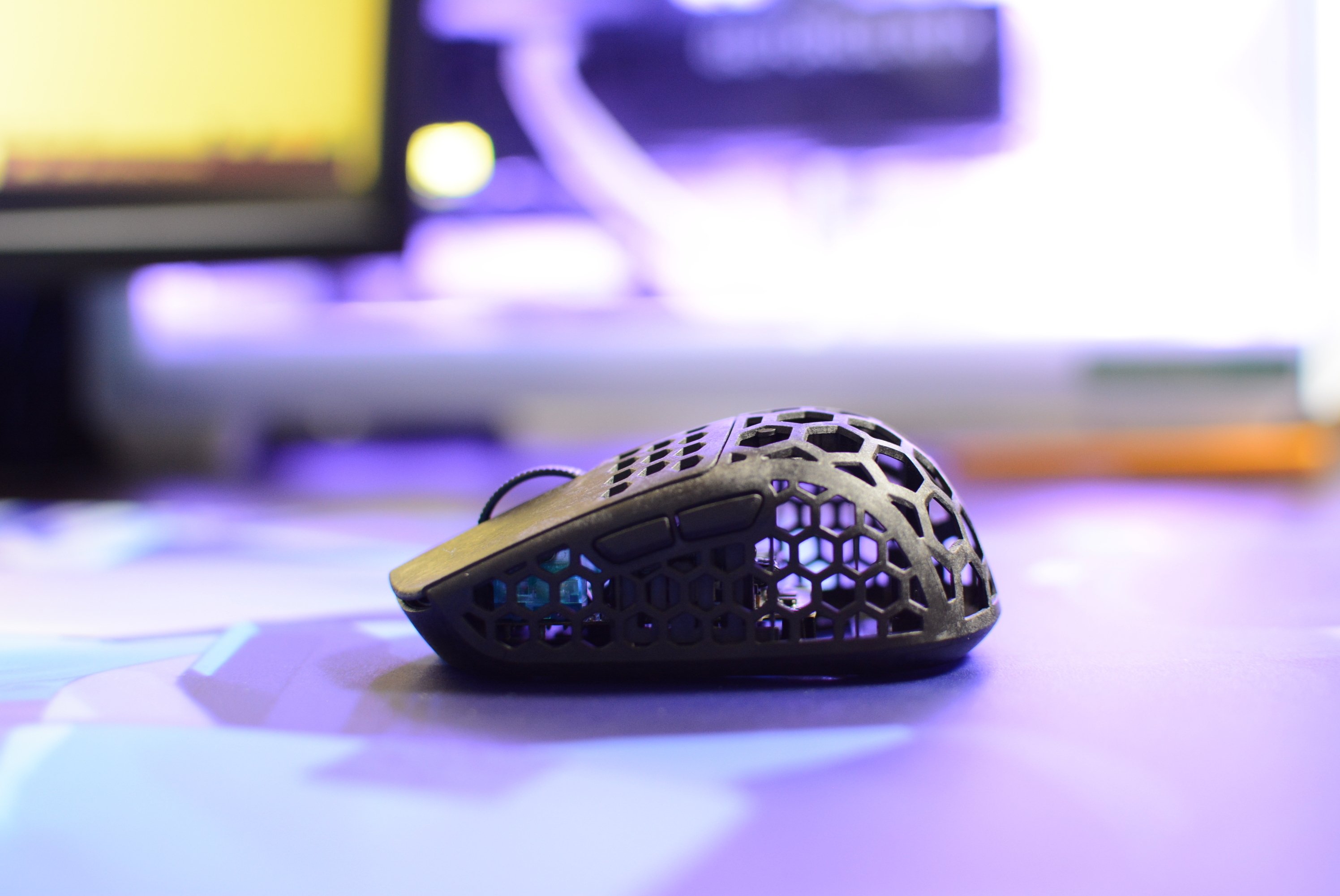 レビュー】DarmosharkのM5 AIR CARBON 8K｜371(ミナイ）