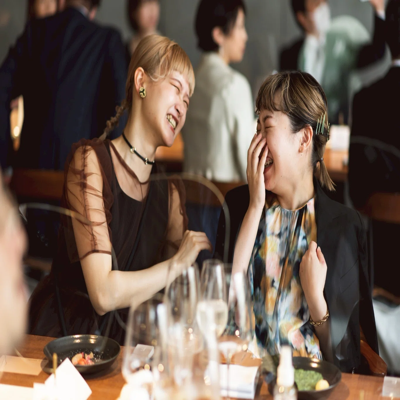 【中古】「非常に良い」会社のレストランの結婚式のでき事の広告のための手動ズームレンズDJの効果ライトが付いている15W LEDのロゴのGoboプロジェクター (15W HEI) XV61rWP06xrHhTAou9MVBSNLDndLTt