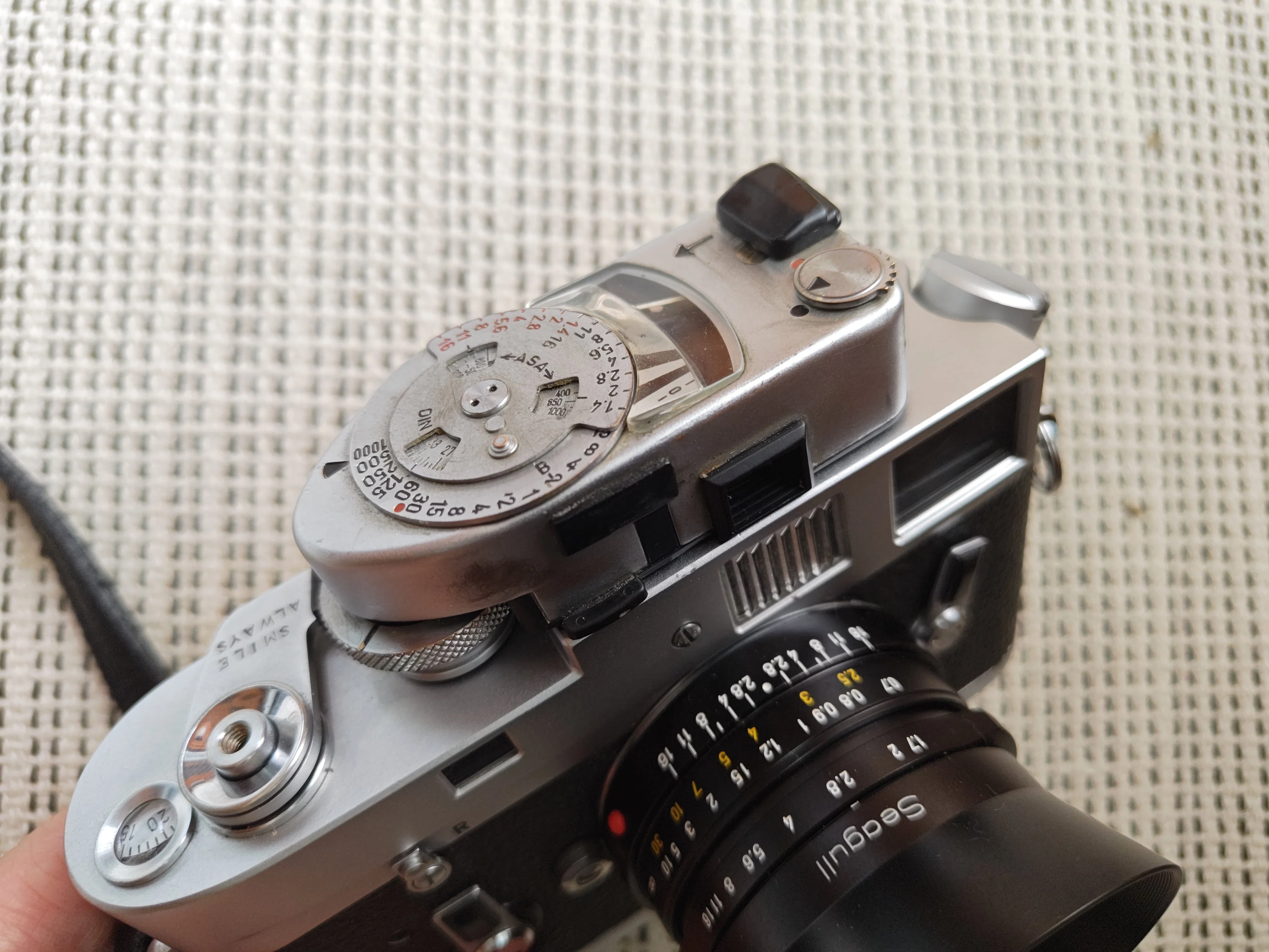 KEKSのM-Meterがやってきた！M型ライカユーザーに最高の露出計だね