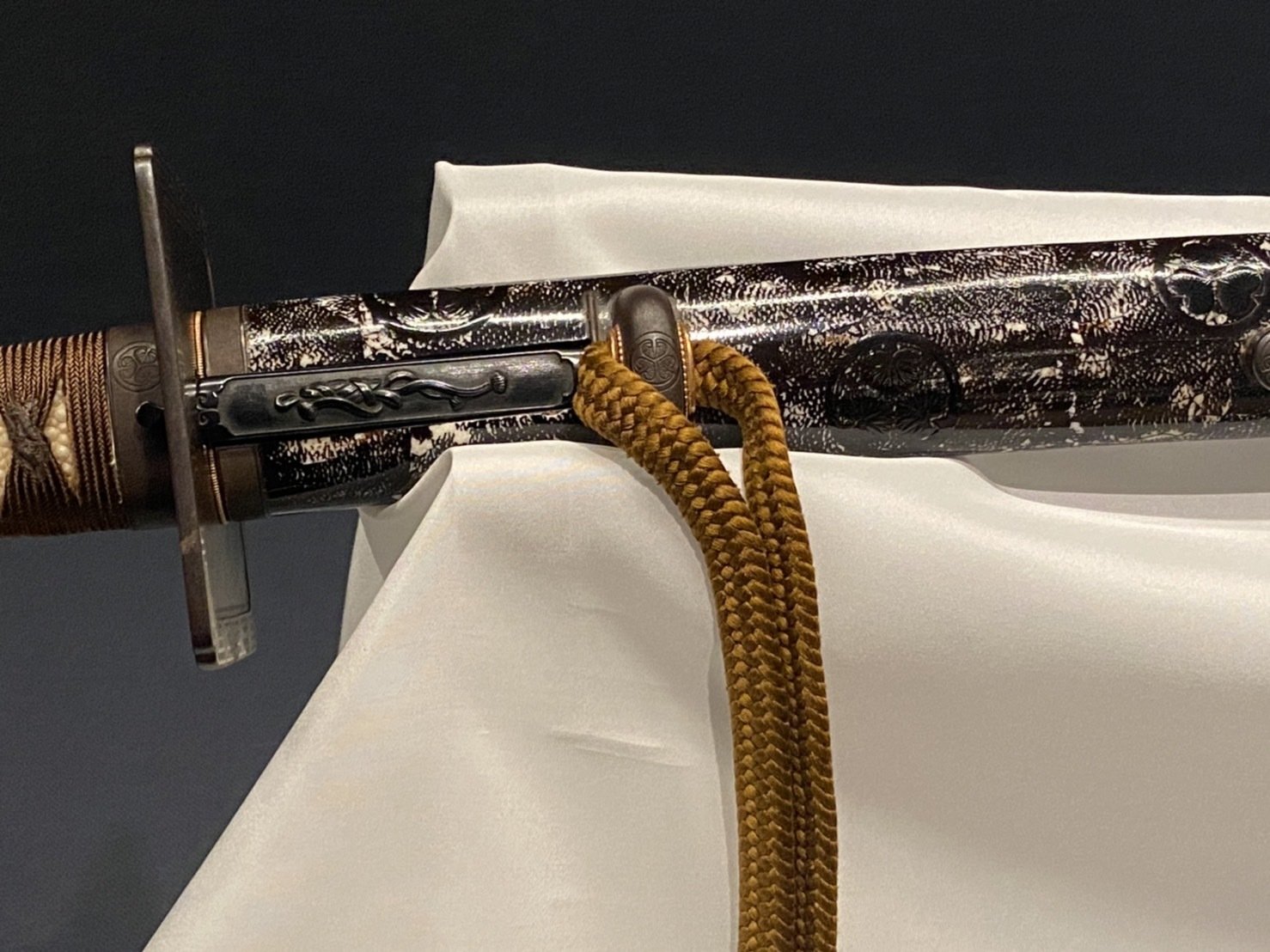 武蔵正宗の拵と瓜二つな拵｜刀箱師の日本刀ブログ 中村圭佑