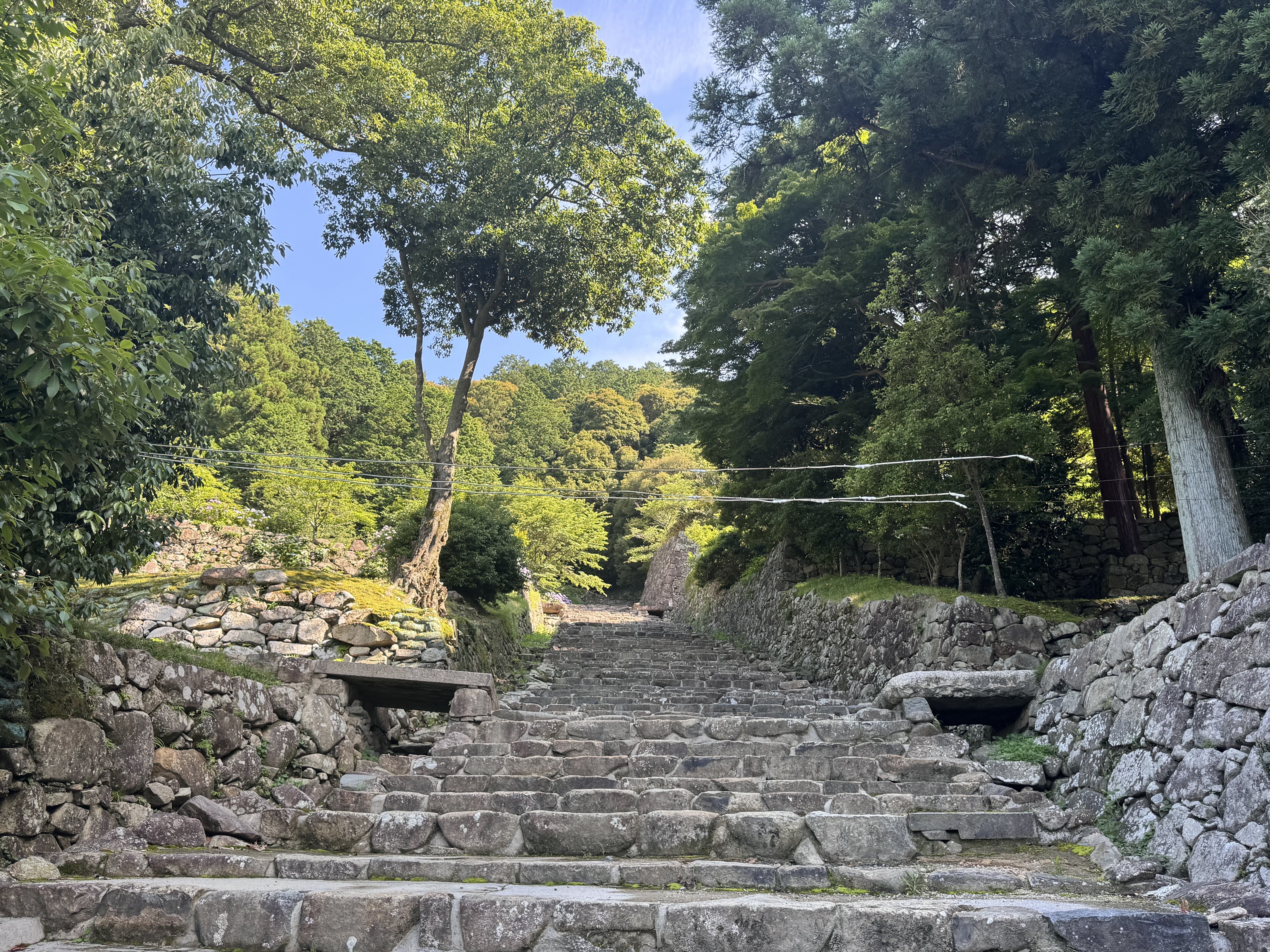 山陰の名所旧跡 地元伝承をたずねて：勝 友彦 Amazon.co.jp: 山陰の名所旧跡: 地元伝承をたずねて : 勝 友彦: 本