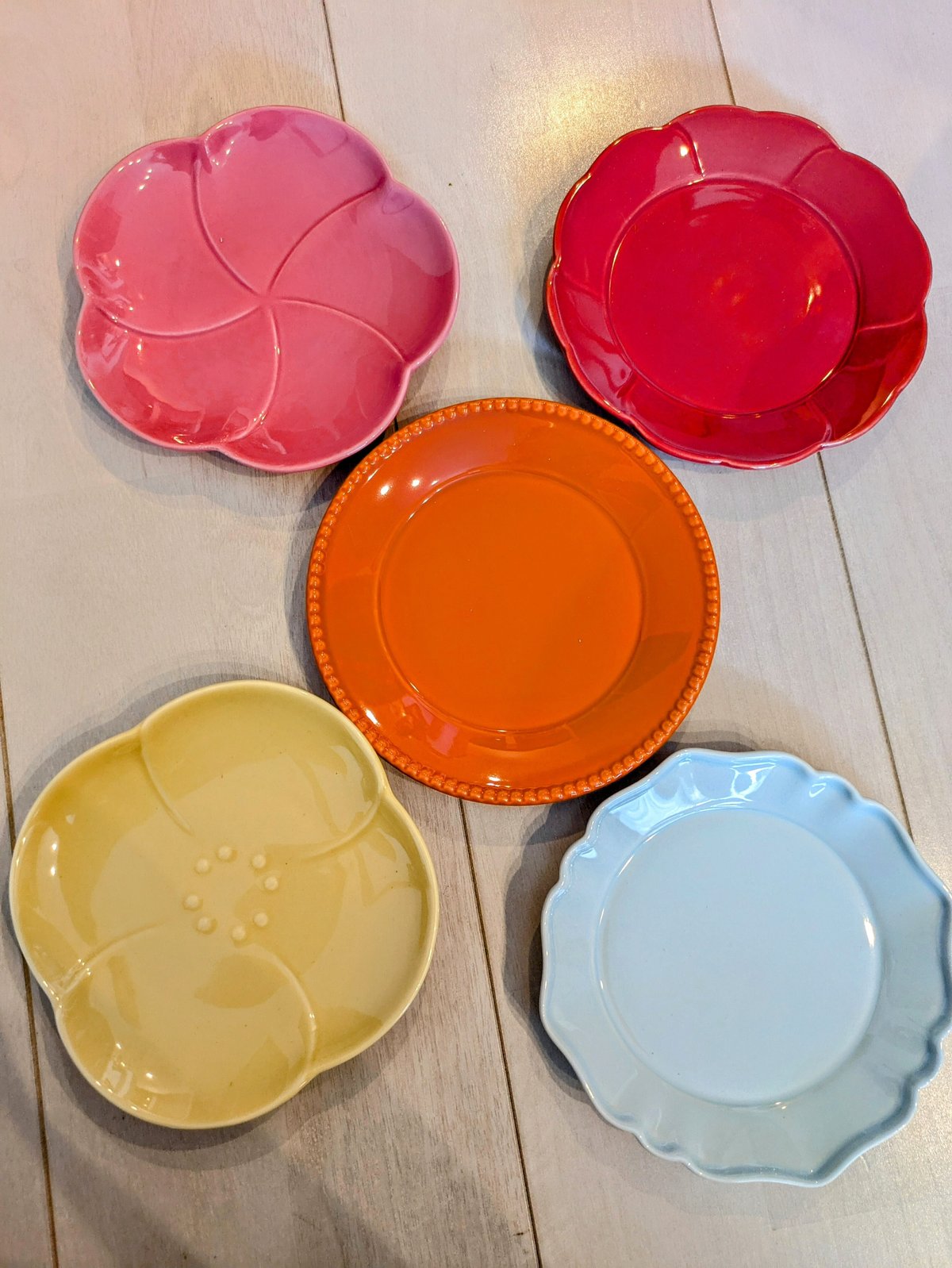 金麦絶対もらえる花やか皿12枚コンプリート➕1月3枚 合計15 