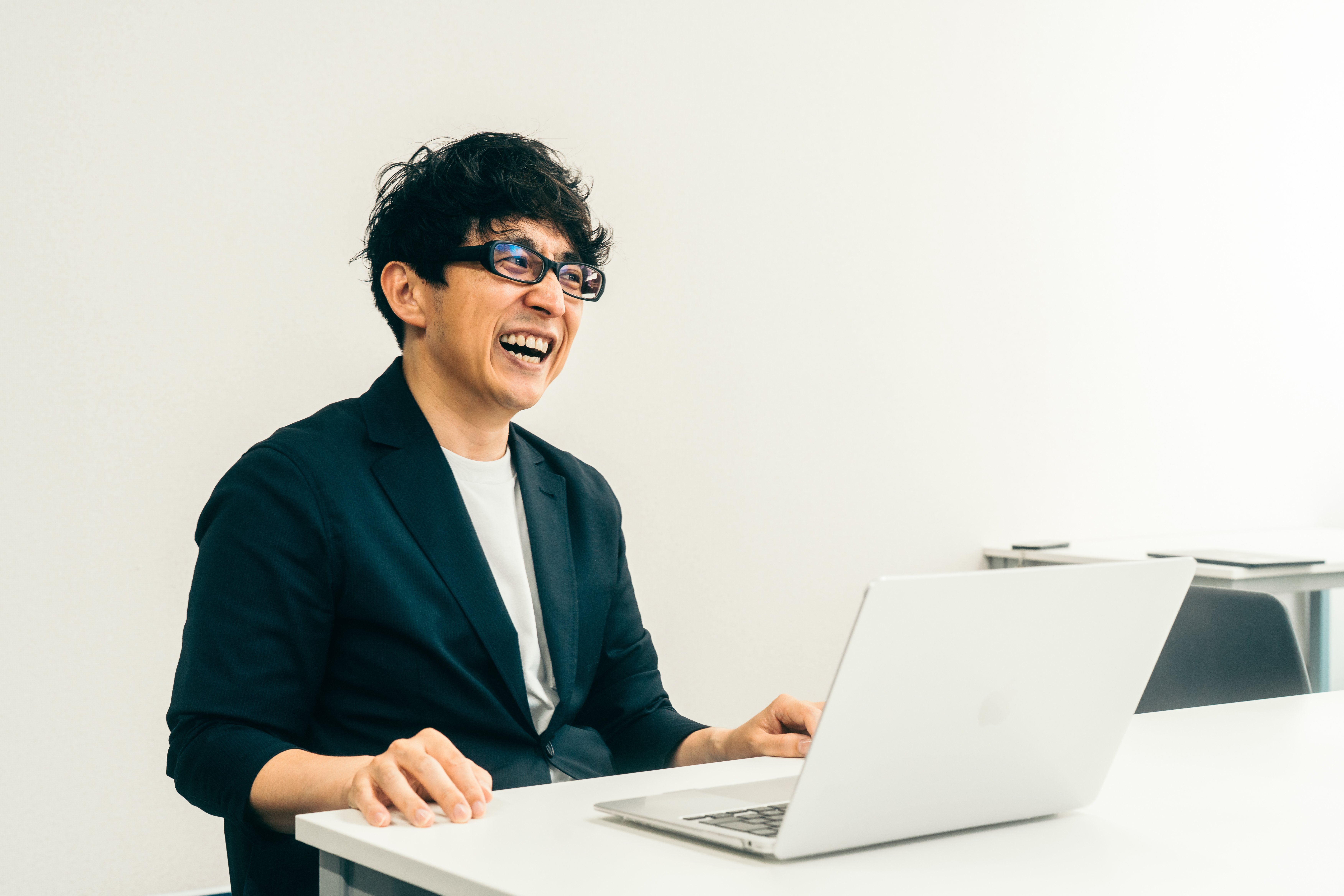 自己成長」をテクノロジーで支える―Stockrが描く振り返り×生成AI【突撃