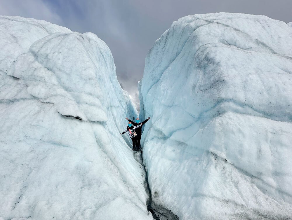 夏のアラスカで氷河を歩いて・登って・飲んできた！｜ゆかかか@ハワイ