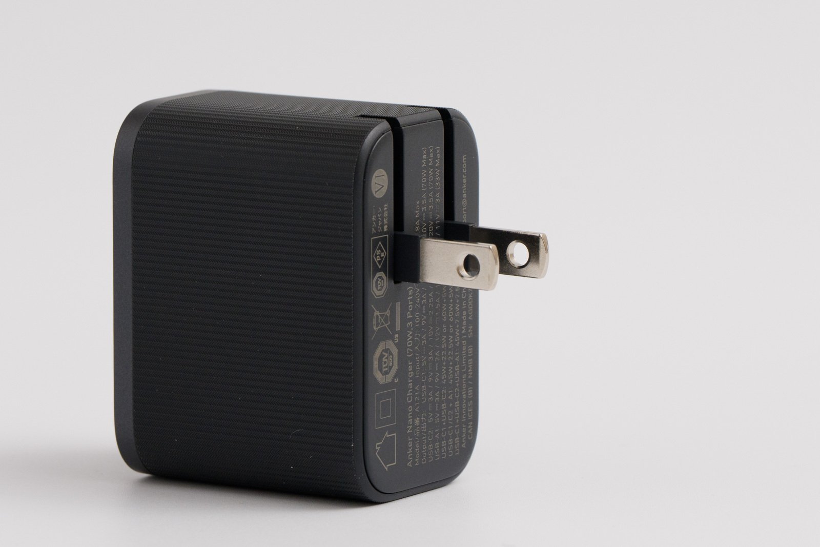 アンプ CHARGE 3 Anker Nano Charger (70W, 3 Ports)をレビュー！世界最小クラス＆賢い