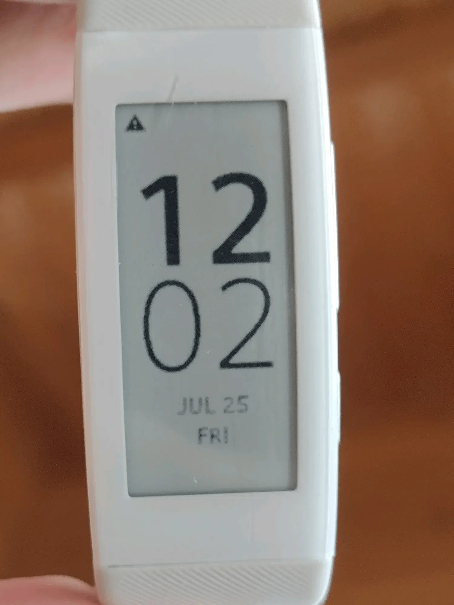 今更すぎ)SONY Smartband Talkを2025年に使ってみる。|K 今更すぎ)SONY Smartband Talkを2025年に使ってみる。|K
