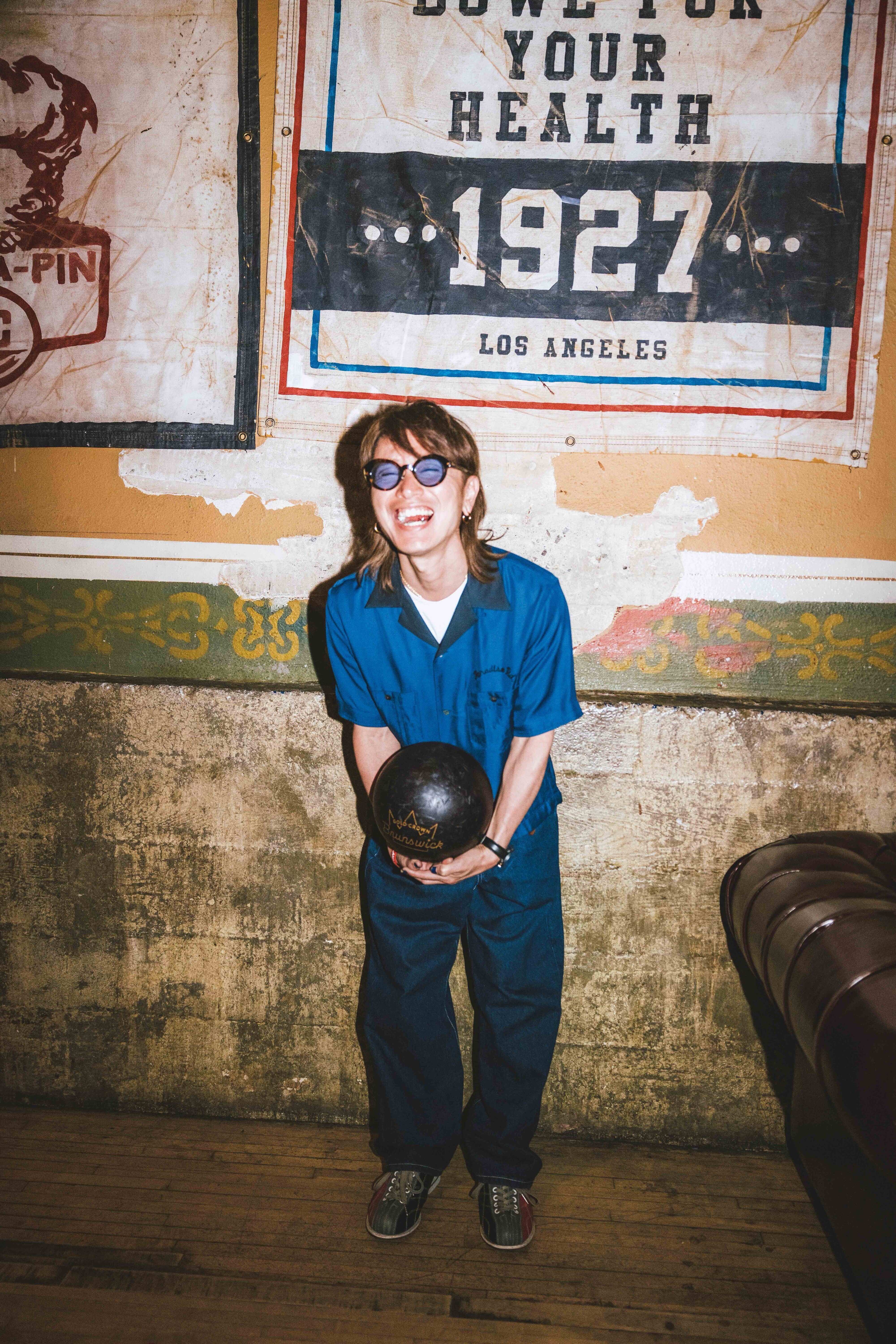 SUPER EIGHT安田章大、9月11日発売の写真集『DOWN TO EARTH』から中面