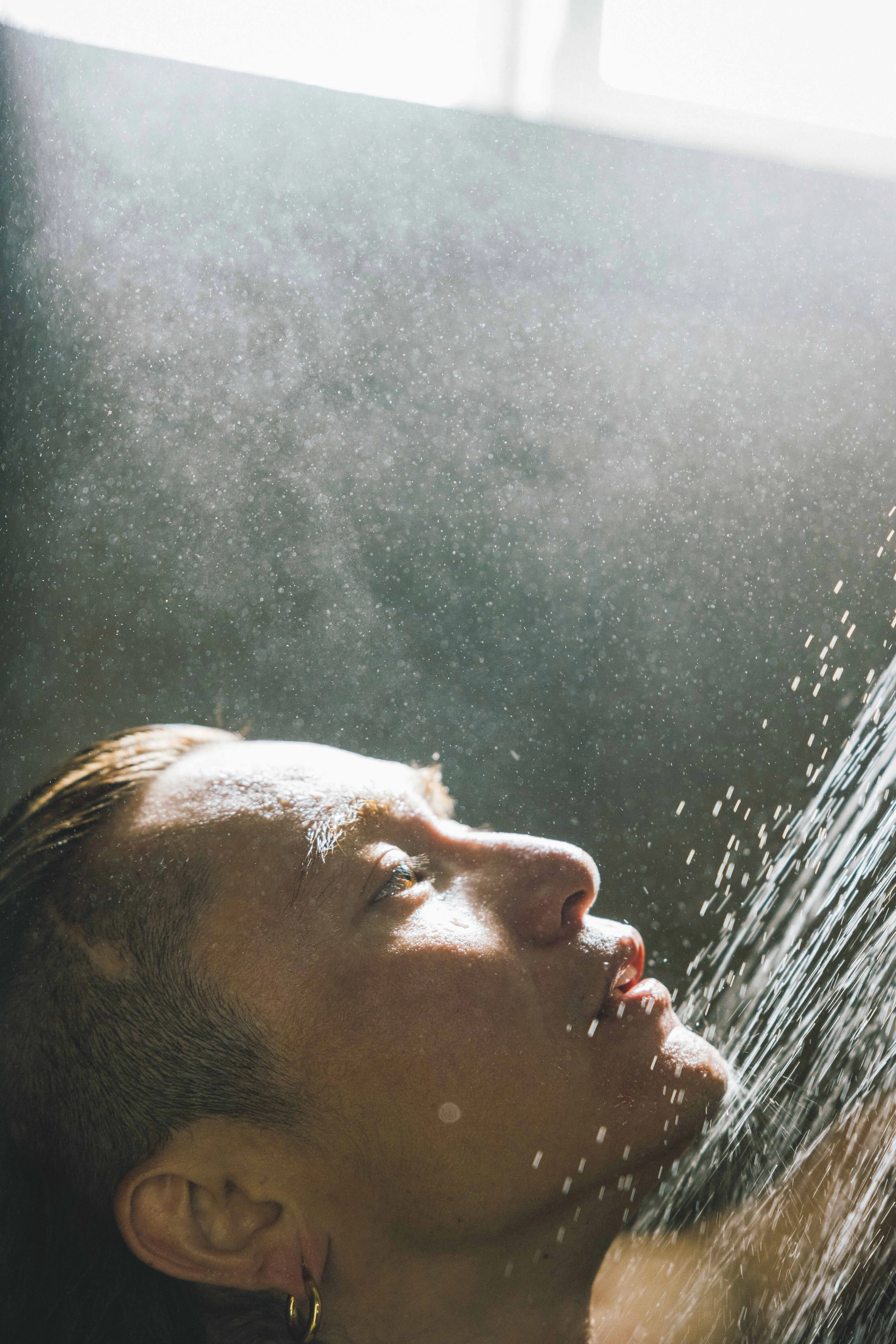 SUPER EIGHT安田章大、9月11日発売の写真集『DOWN TO EARTH』から中面