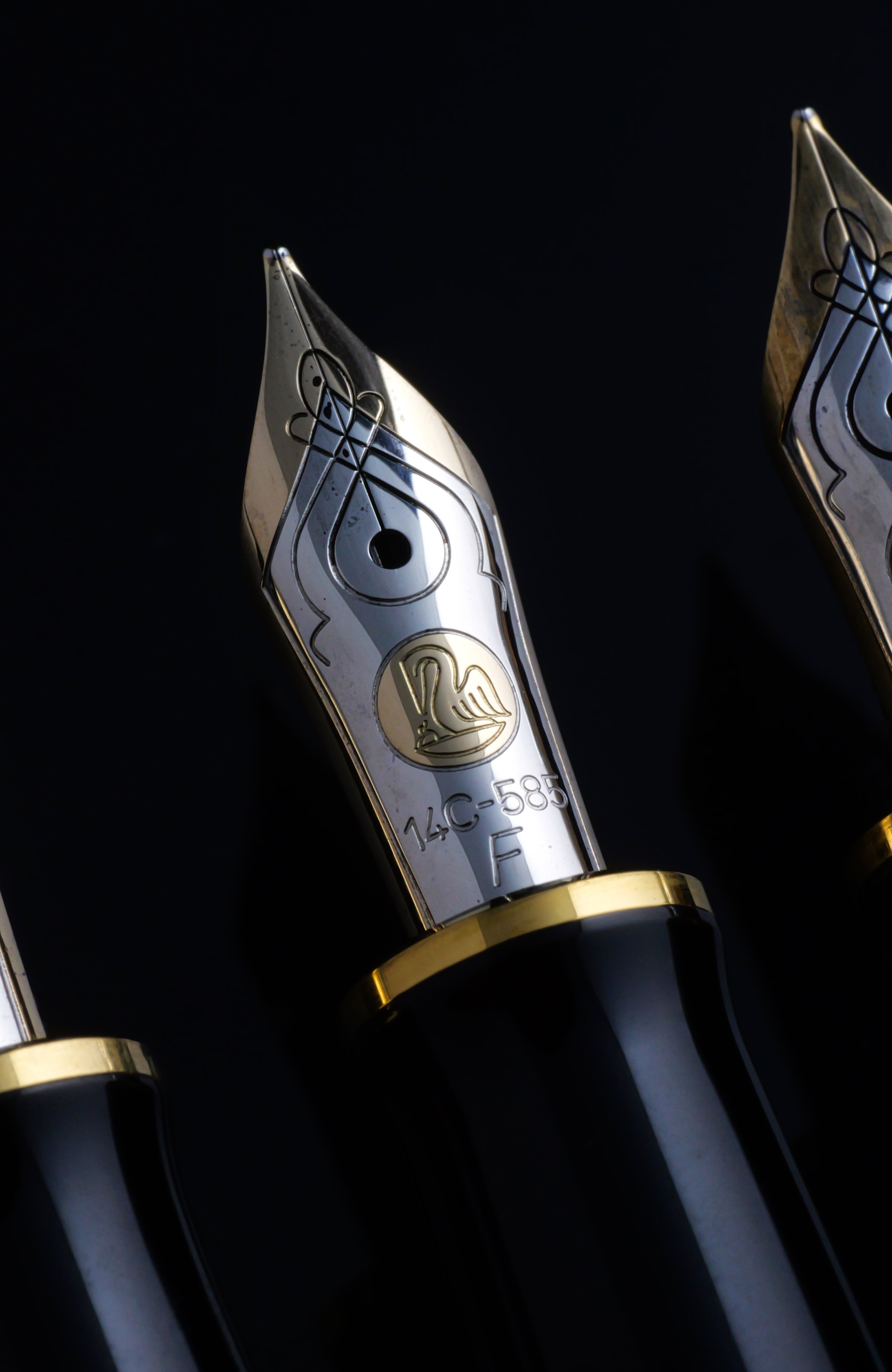 碧の余韻のスーべレーン：Pelikan Souverän M400 Blue Stripe