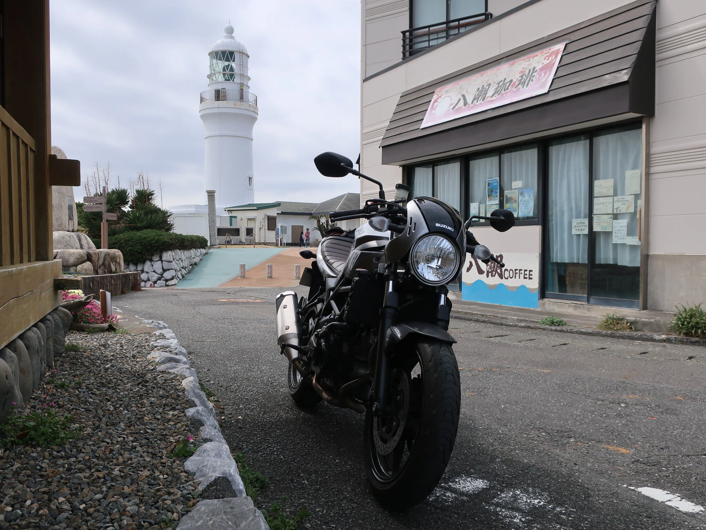 灯台よ、いくべき道を照らしておくれ/第四回御前埼灯台/静岡県御前崎市