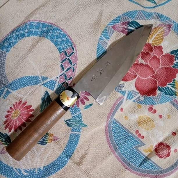 【新品未使用】出刃包丁　堺武守作　堺の包丁　打刃物　鋼 出刃包丁「堺 武守」を研ぎました｜はっさ