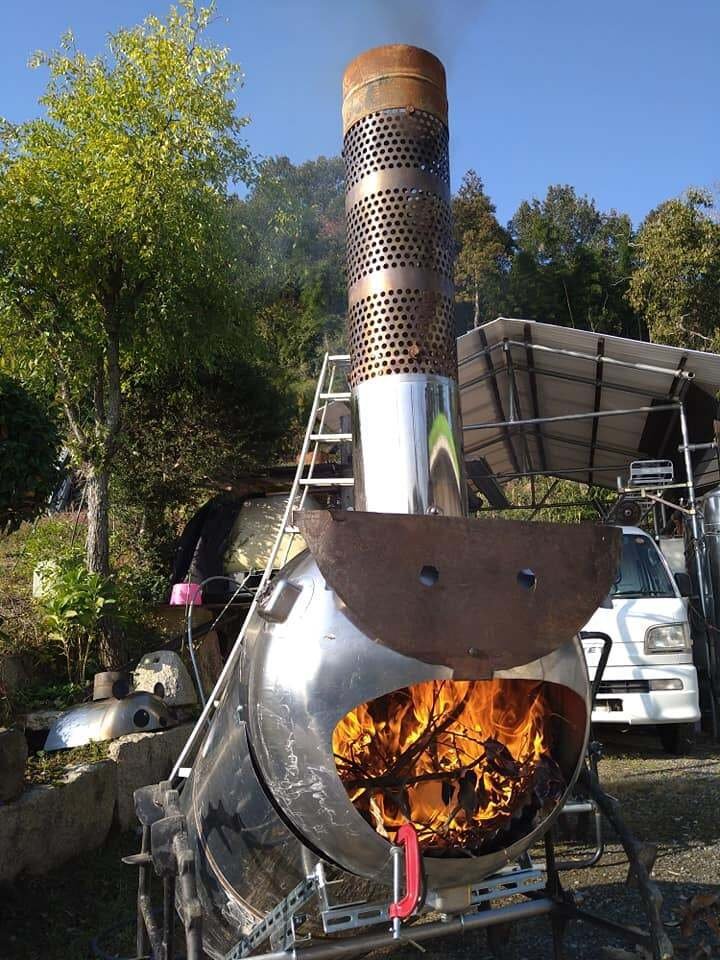 趣味のロケットストーブ #8】大口を開けた焚き火台、かわいいでしょう