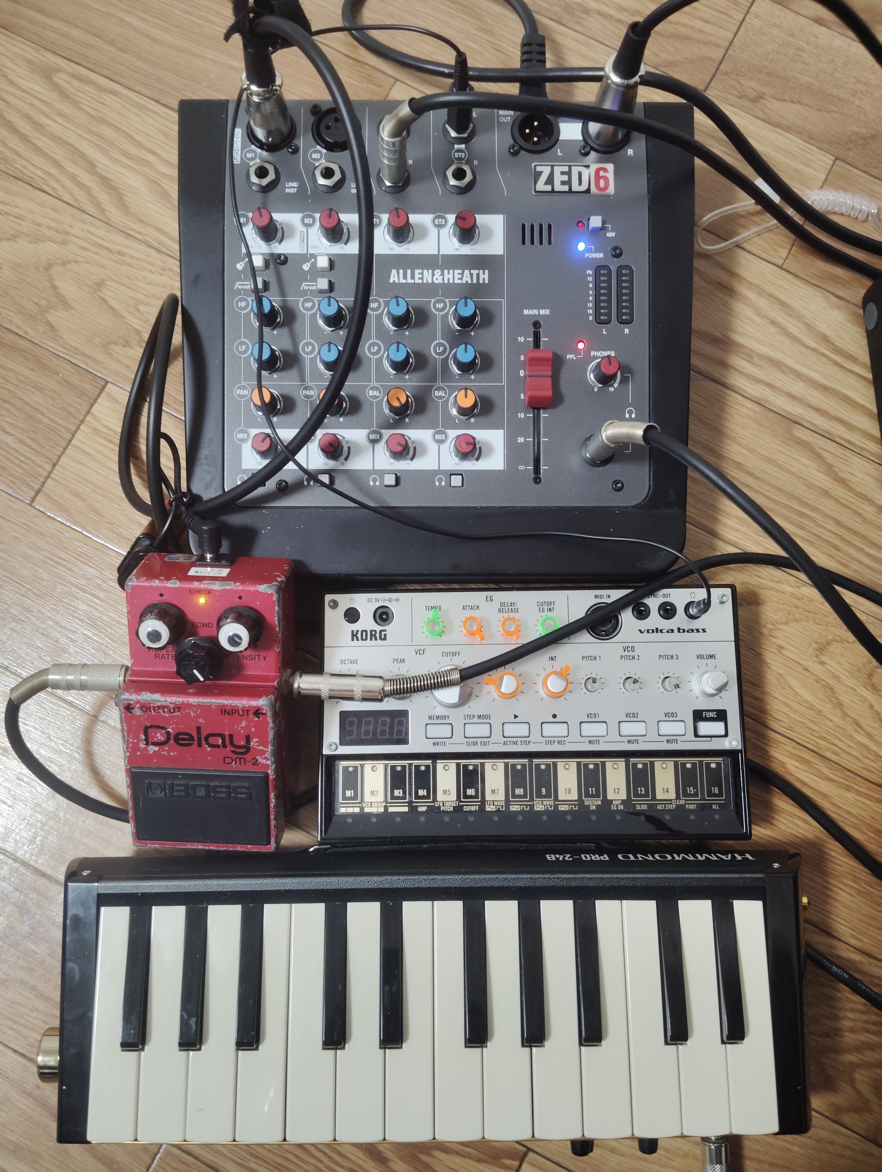 鍵盤楽器 Rainmaker monagem8x-s.jpg