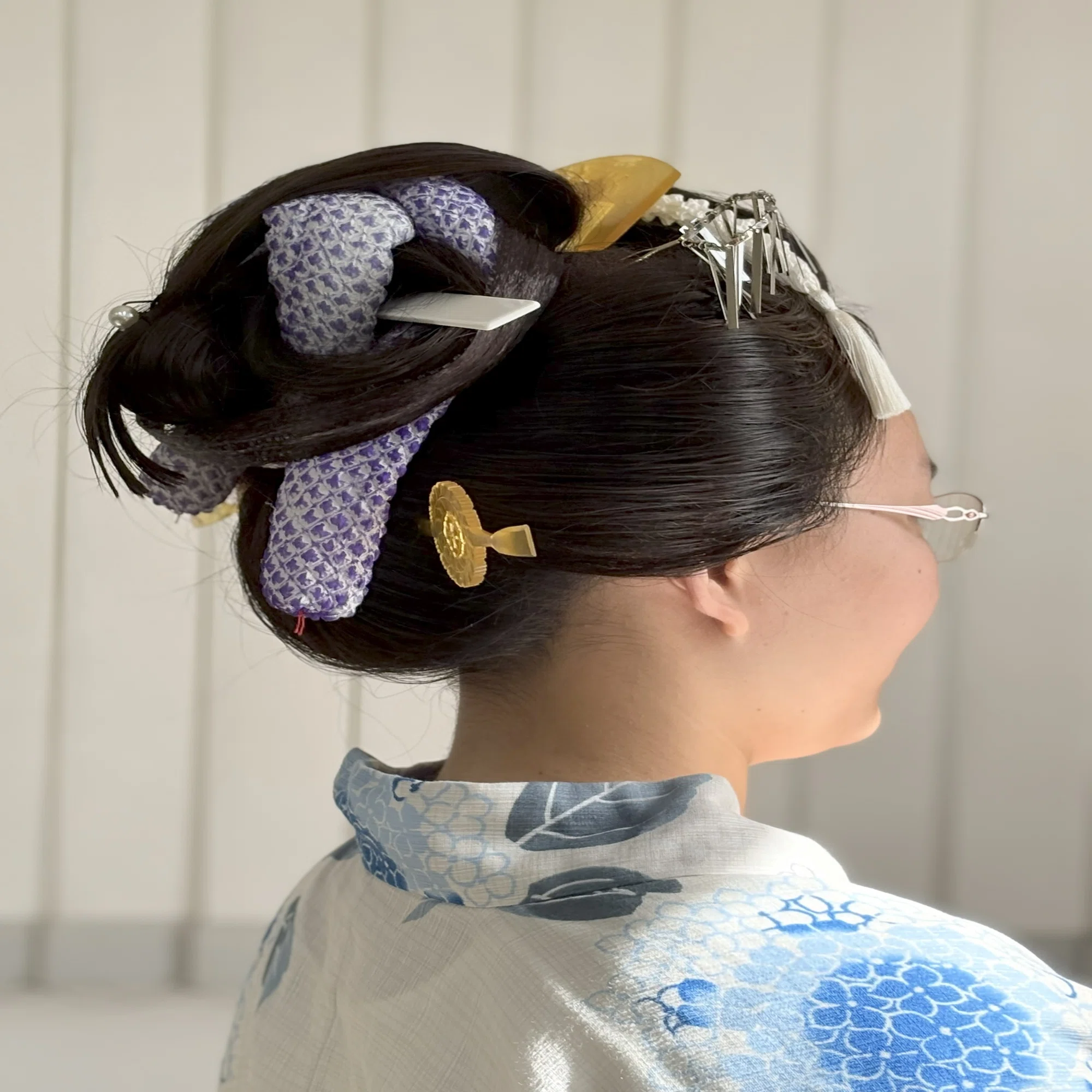 写真解説】上品で華やか！新日本髪の先笄まげをマスターしよう｜かえるの海