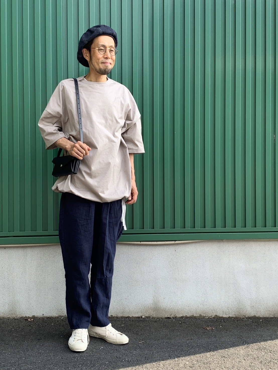 HAVERSACKのオーバーサイズクルーネックTシャツでコーディネート｜SLOW JAM