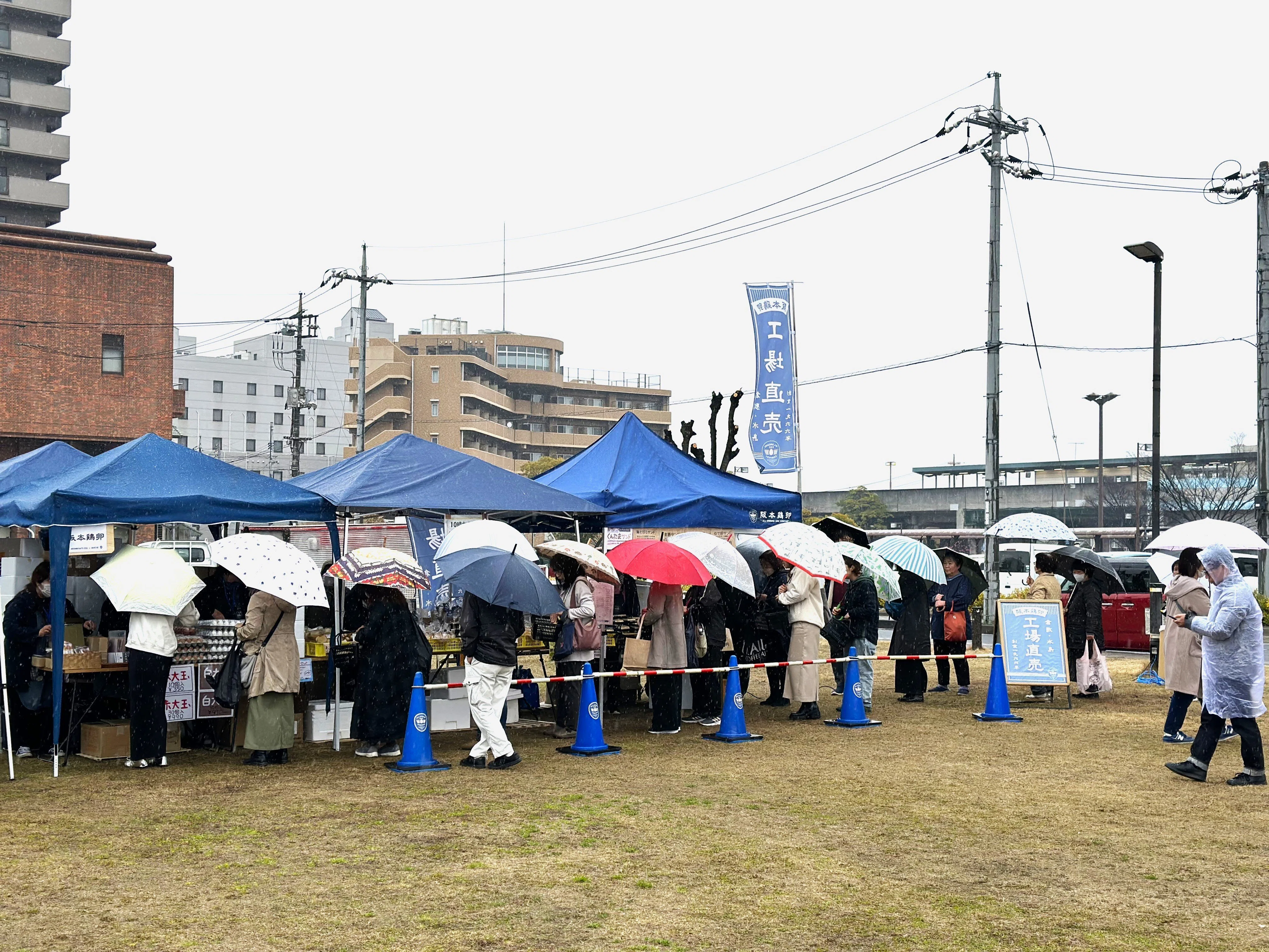 雨でも人が集まる「たまごマルシェ」その理由は「人の想い」だった