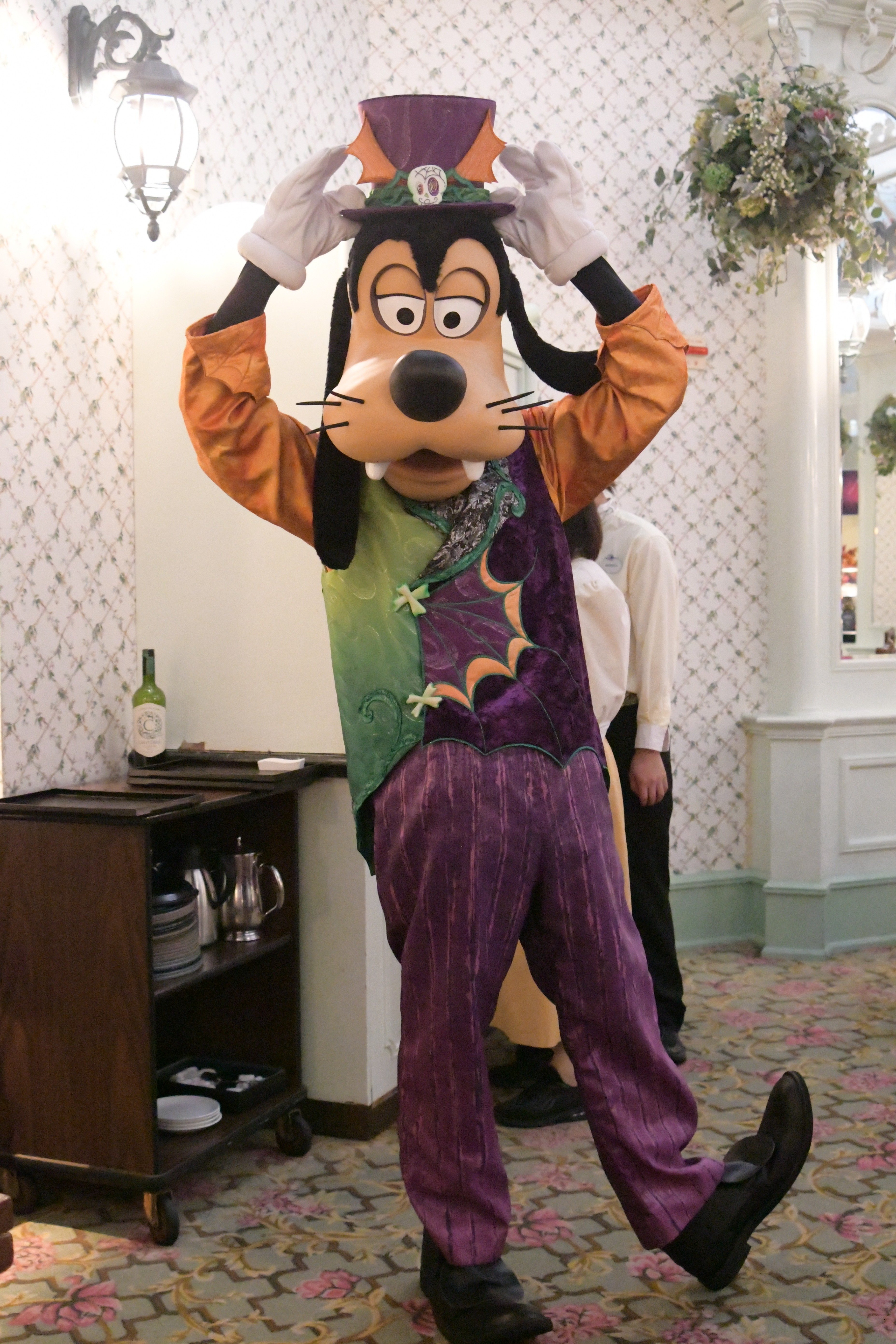 2024年HKDLハロウィン⑦エンチャンテッドガーデンでキャラグリ