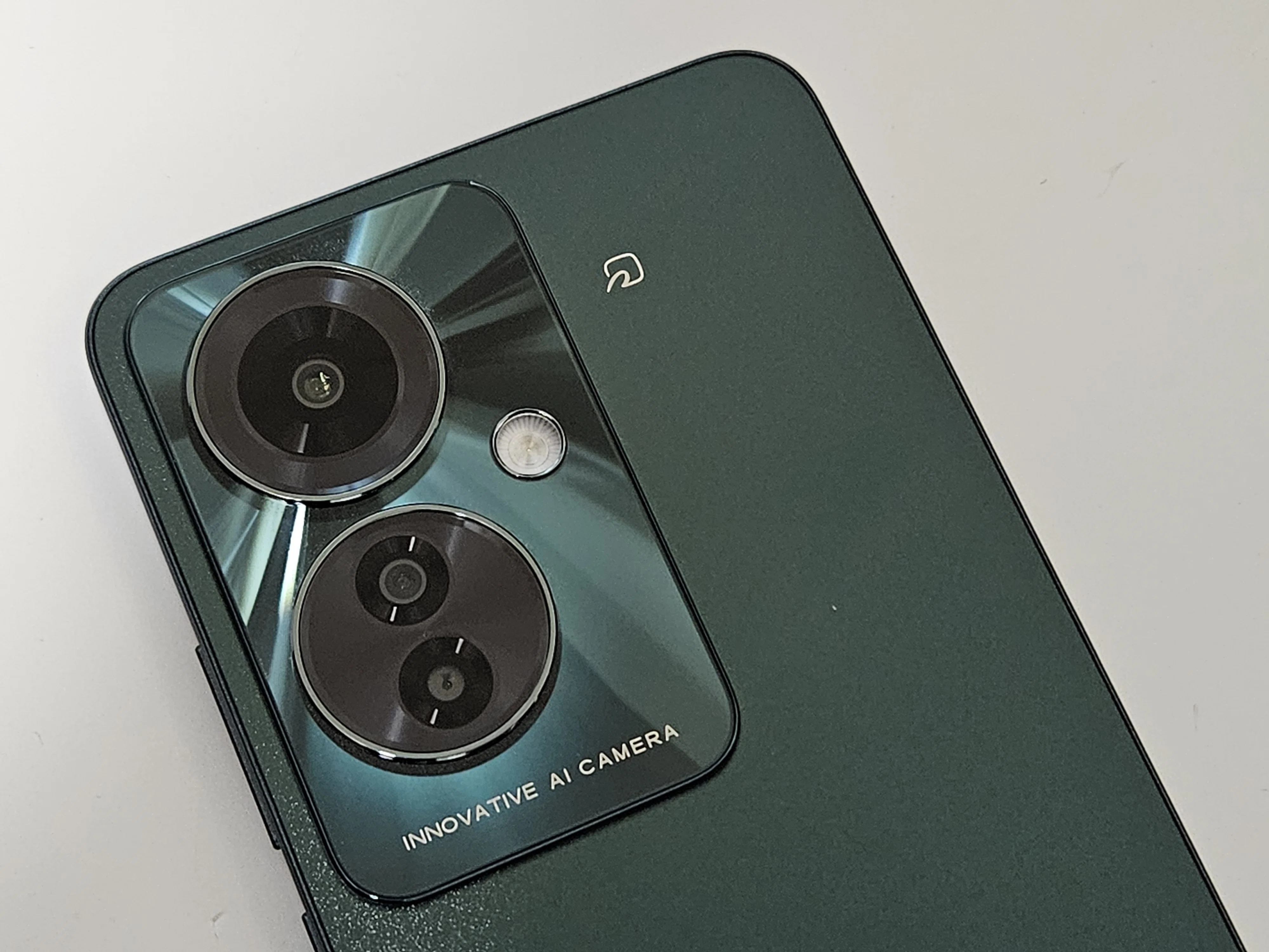 OPPO Reno11 A 実機レビュー｜「ちょうどいいスマホ」を探す旅｜神宮カミト