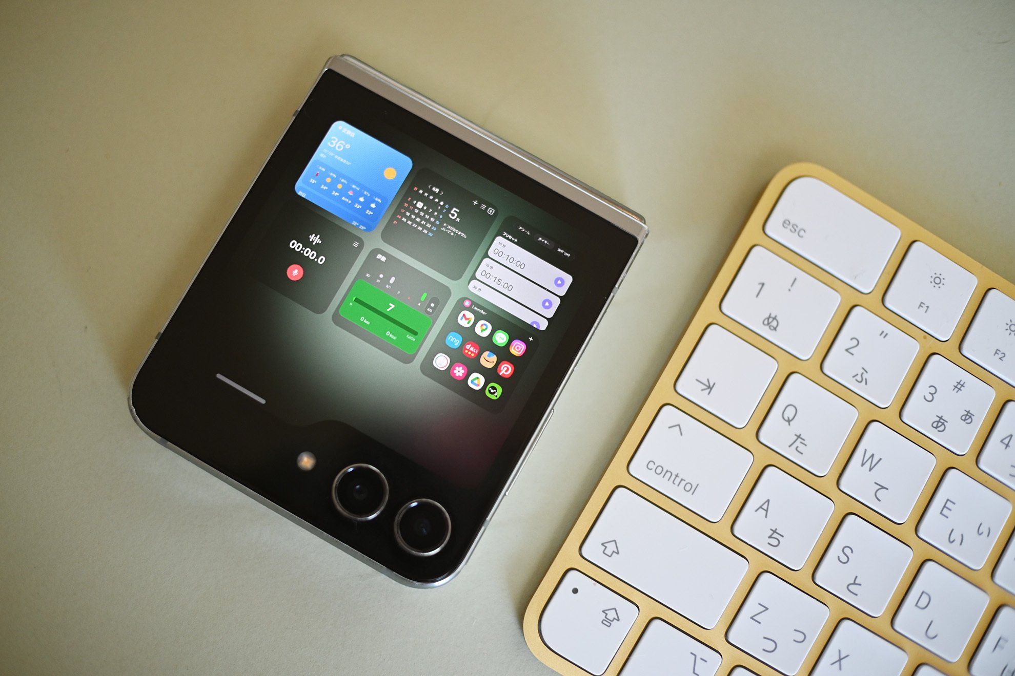 愛用していたGalaxy Z Flip 5が終わったので、スマホとのこれまでを