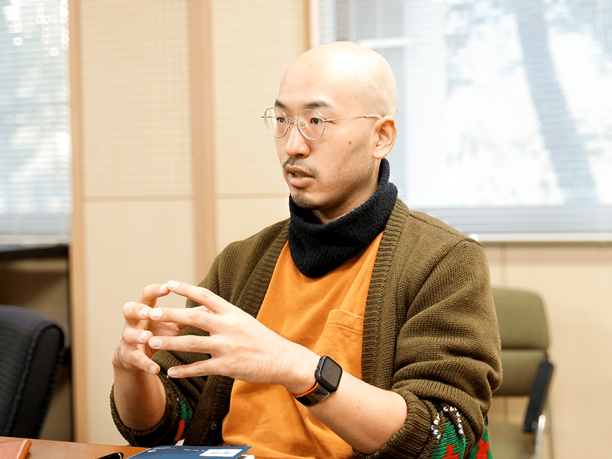Vol.32 岡澤 康浩 人文科学研究所 助教｜京都大学総合研究推進本部