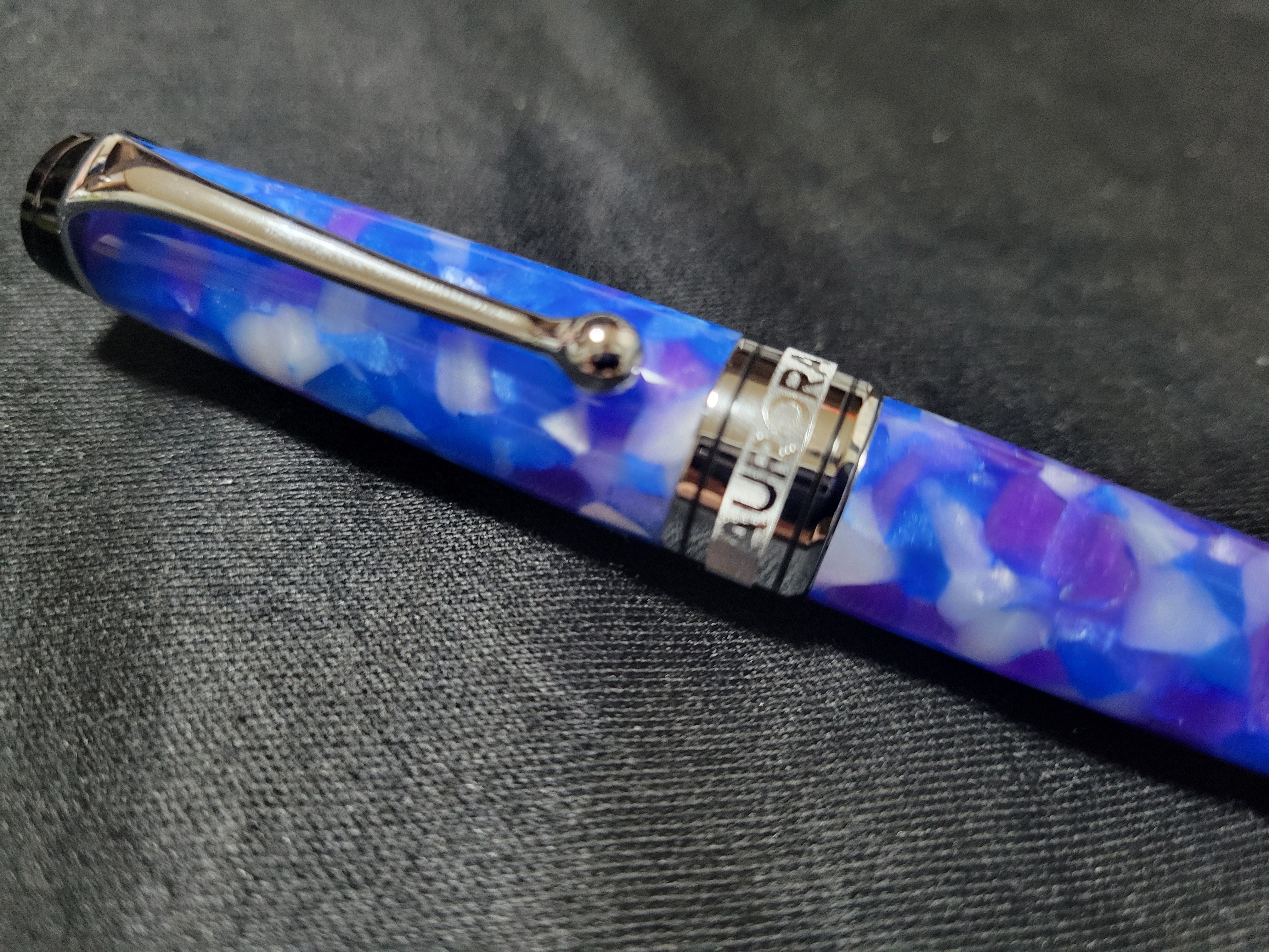 アウロラ 万年筆カレイドスコーピオ ルーチェヴェルデ 字幅B インク