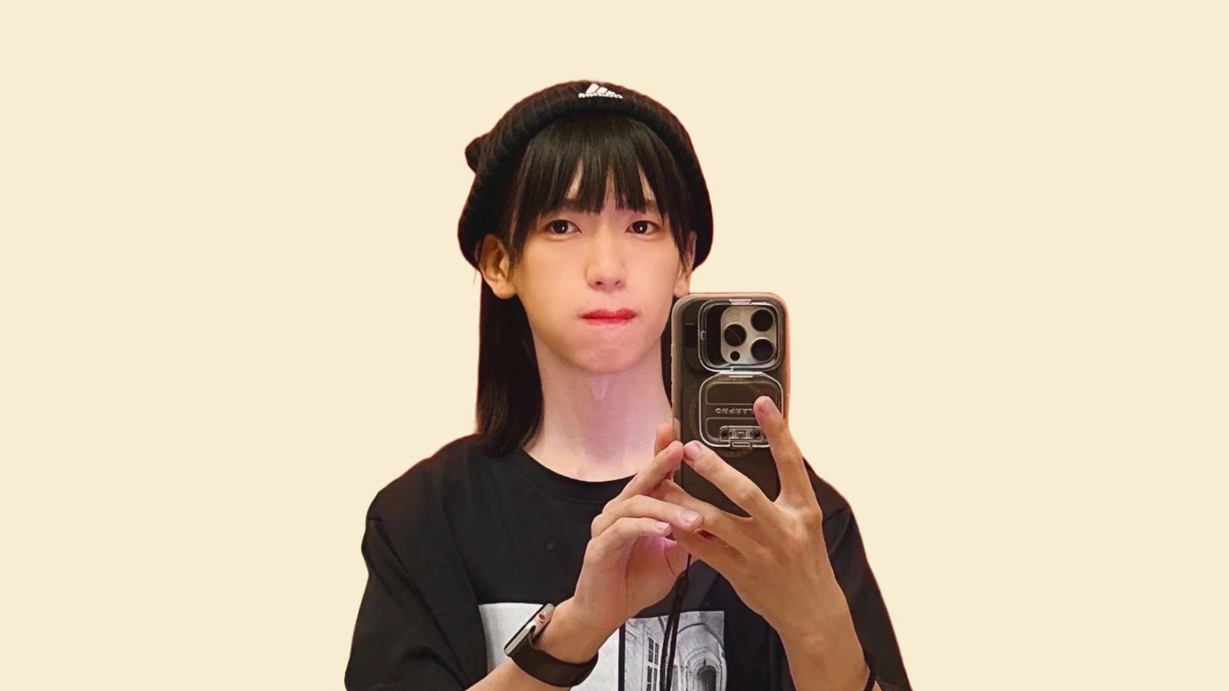 First, a self-introduction.｜マダラ