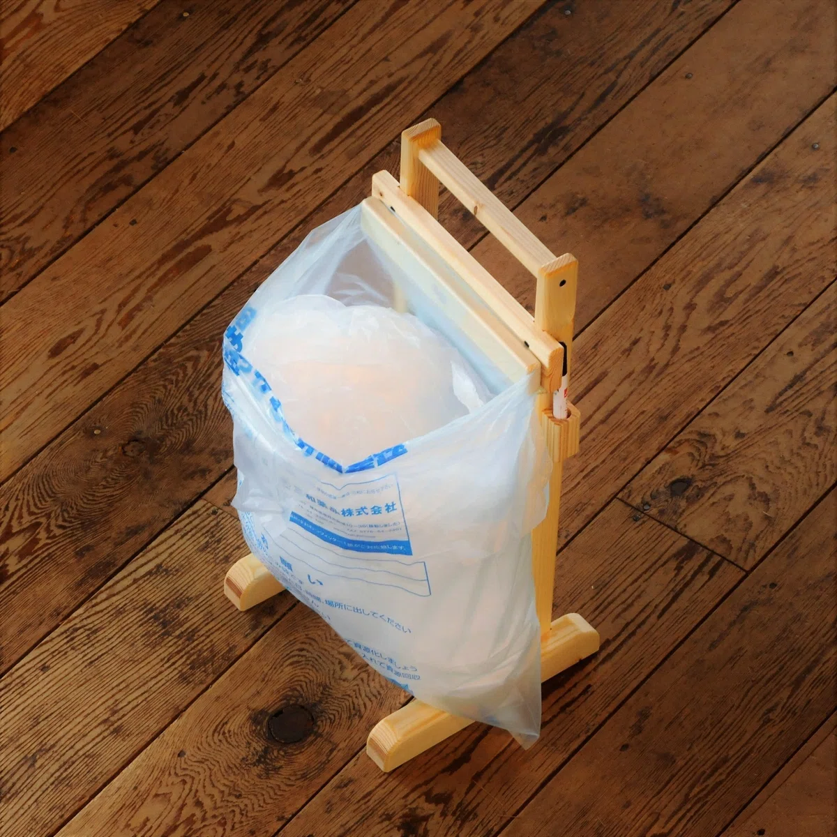 [Woodworker] A Trash Can Without a Box ~Trash Bag Stocker~｜黒坂 佳之