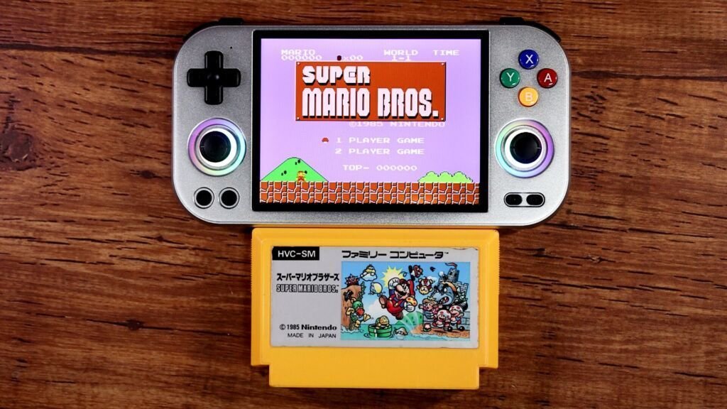 アルミ切り出しボディのハイエンドエミュ機Anbernic『RG477M』レビュー