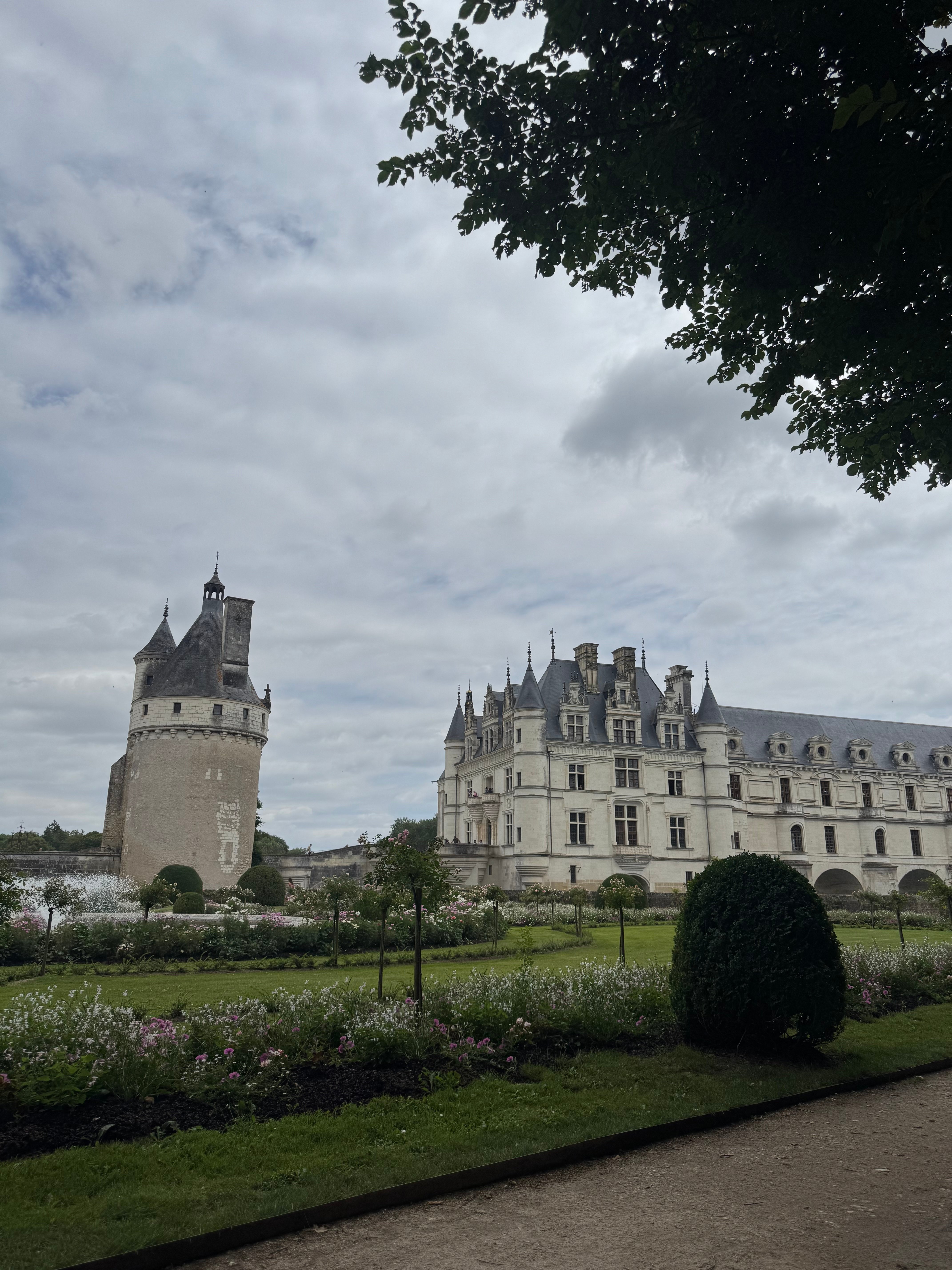 フランス旅2025夏｜第1章：フランス古城巡り編｜Ryoko ｜コーヒーと小手帖