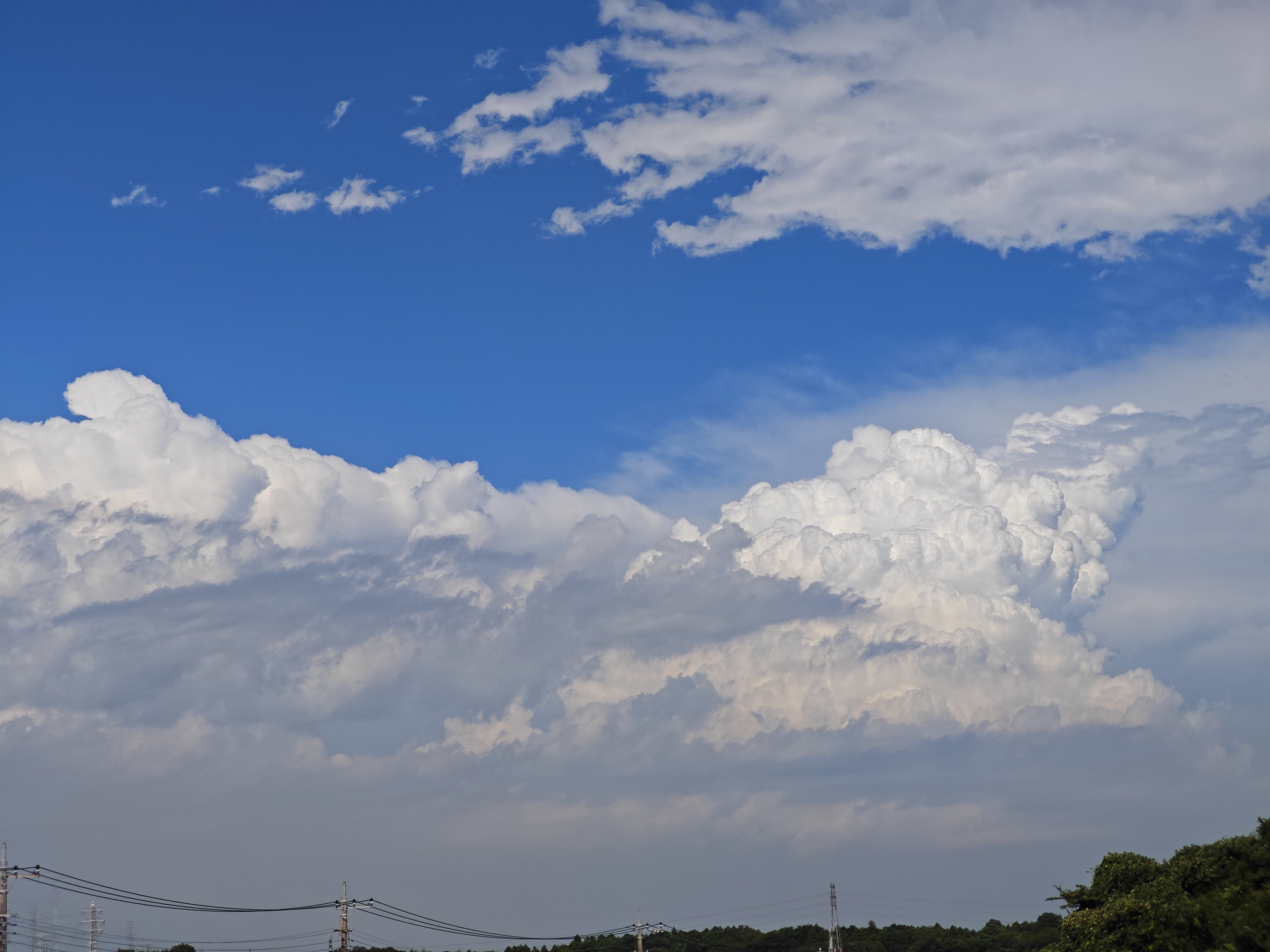 2025年8月8日 夏の雲｜ジョイフル