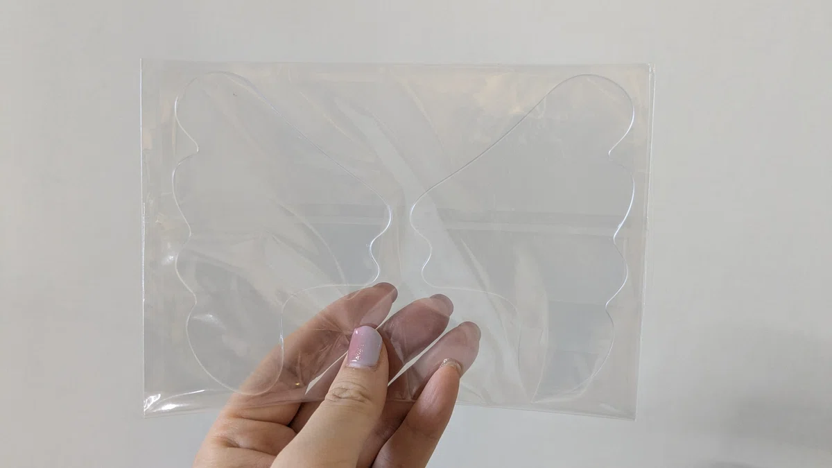 [Anti-Aging for 40s: Nasolabial Folds] Just stick it on and sleep!? A ...