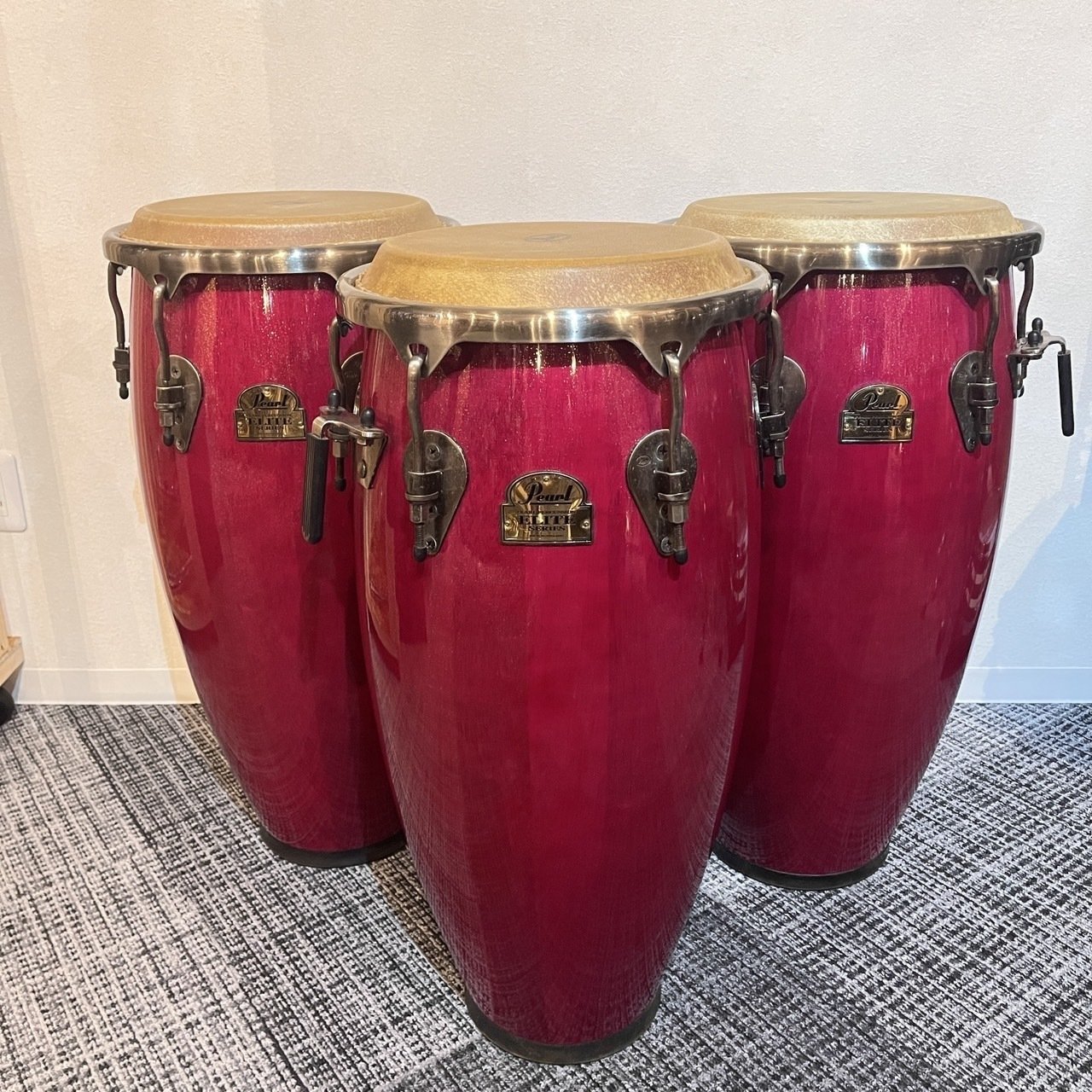 ラズベリーフィズ色？／パール「エリートシリーズ」／コンガが入りまし