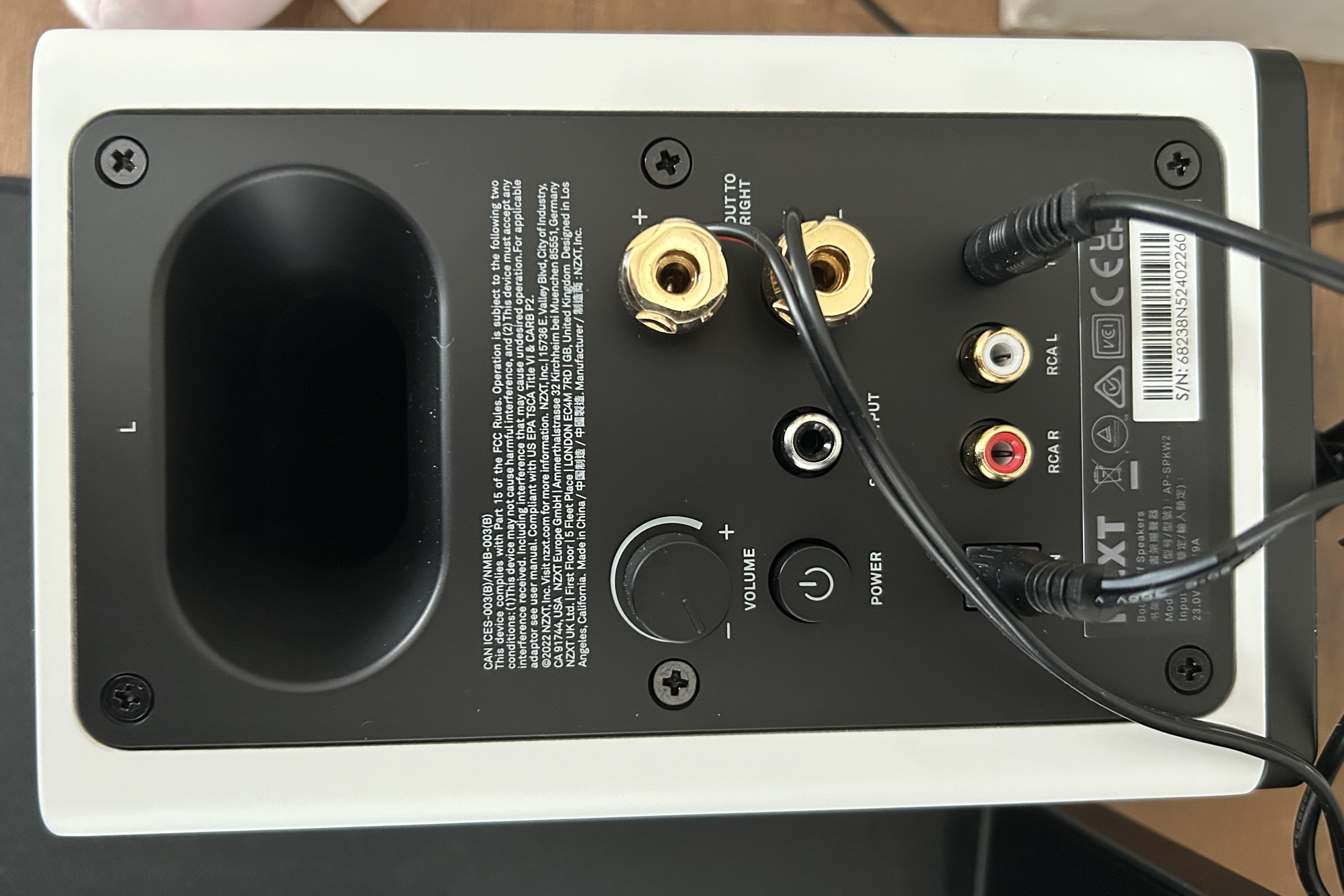 NZXT Relay Speakers White デスクトップサイズ アンプ内蔵 PC