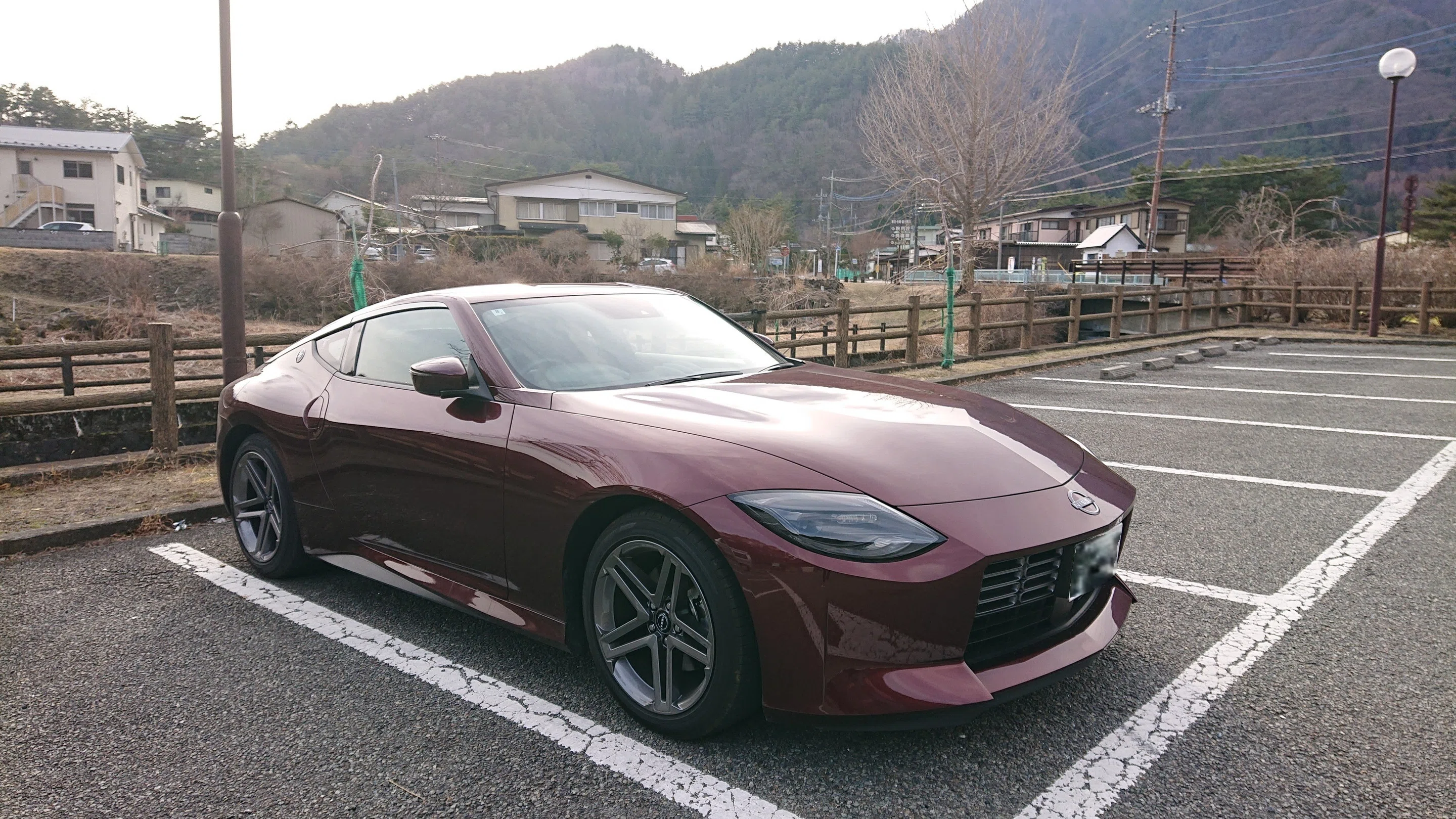 スポーツカーに乗るということ。18インチなRZ34の話。｜ぽつねん