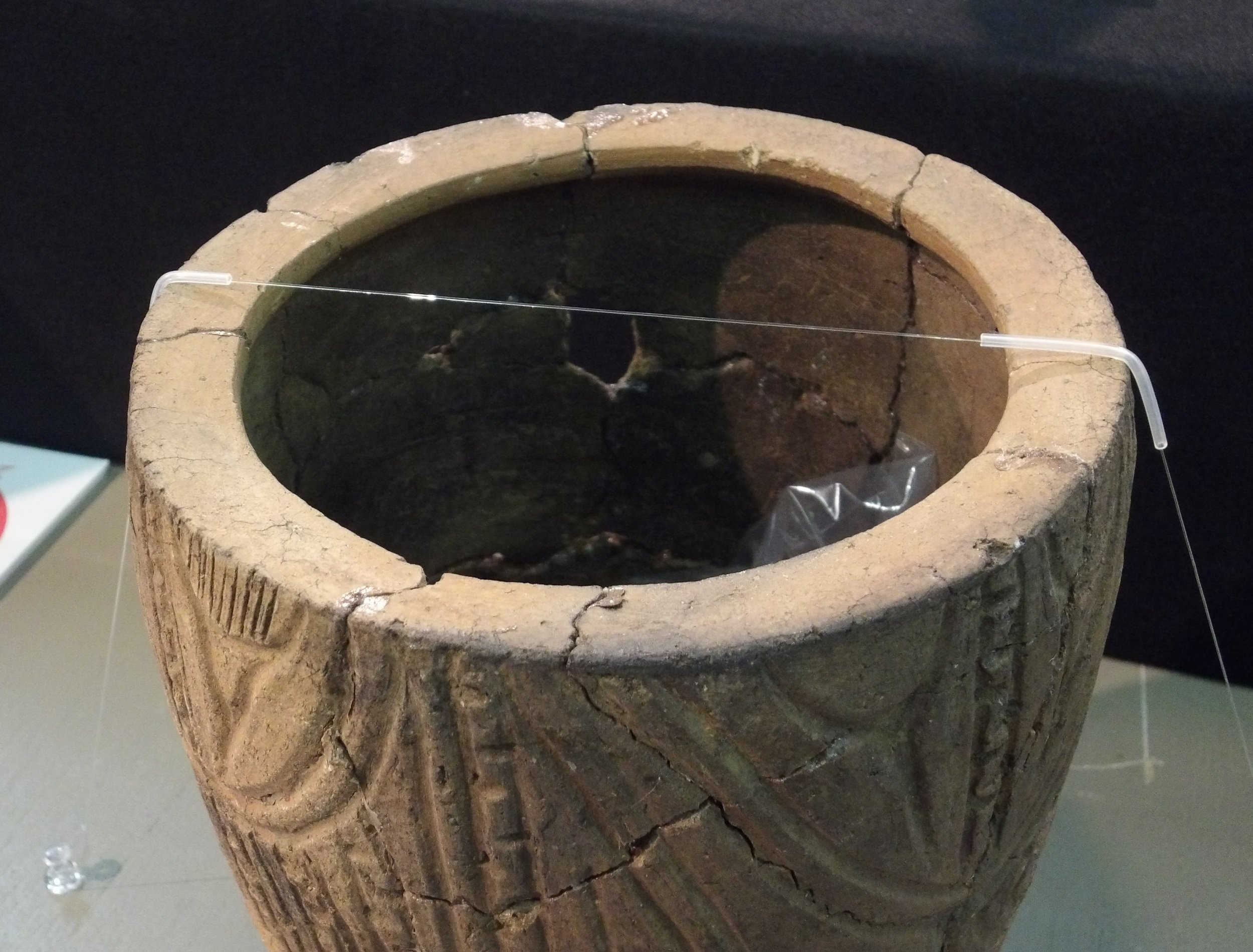 切断勝坂 ー すっぱり切れてる縄文土器｜滝ノ家