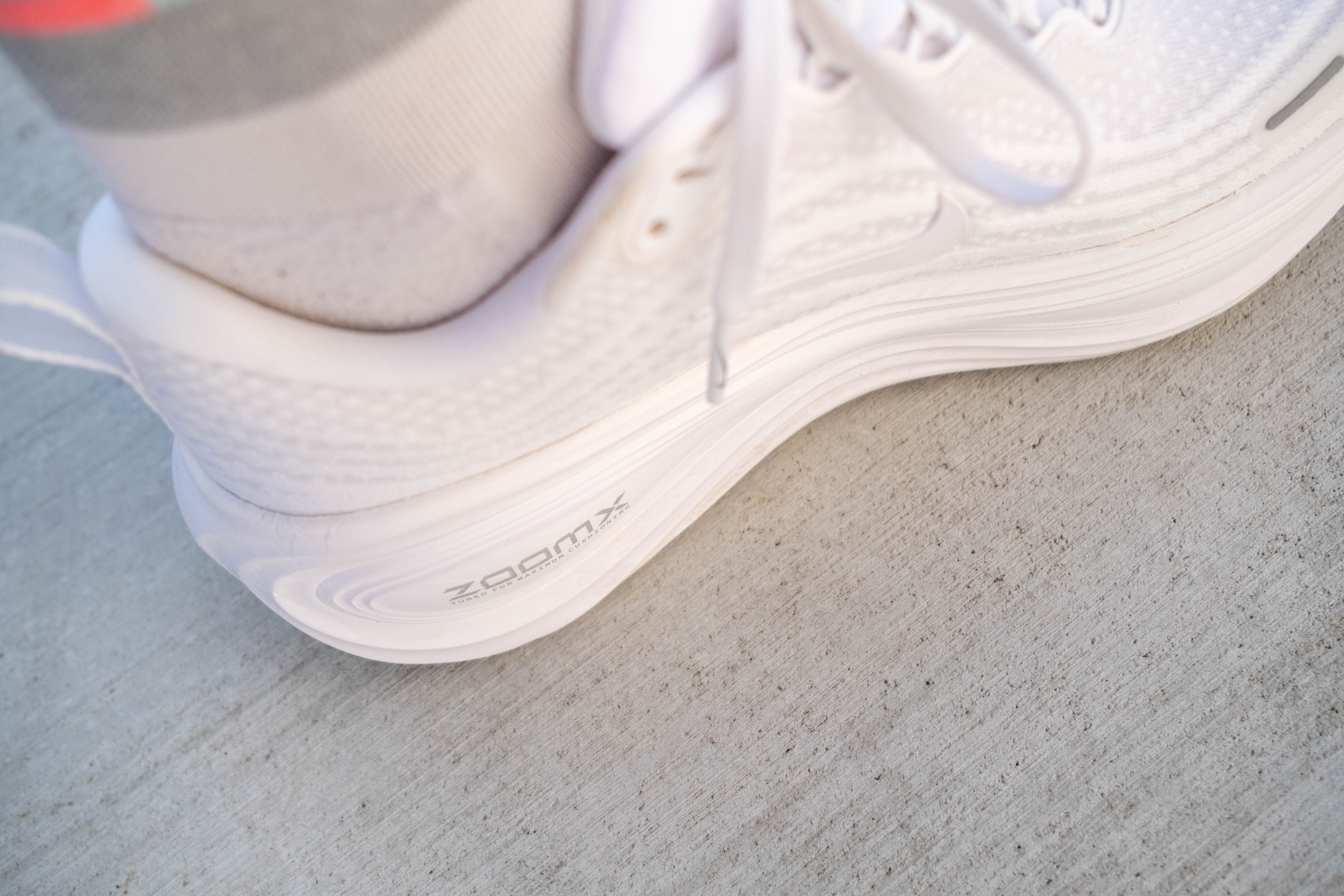 8月7日発売！】NIKE VOMERO PLUS(ボメロプラス)レビュー！｜HALOrun