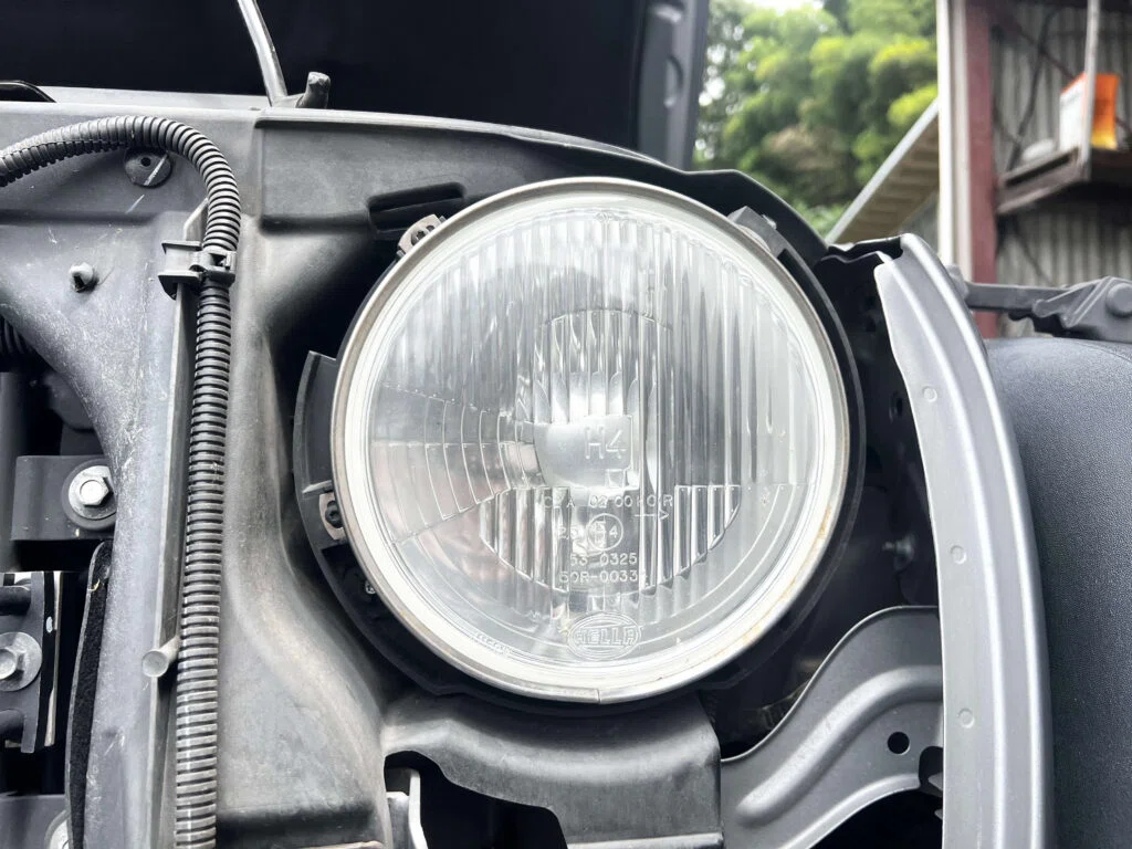 JEEP】超簡単に出来た！ラングラーアンリミテッドJKのヘッドライト