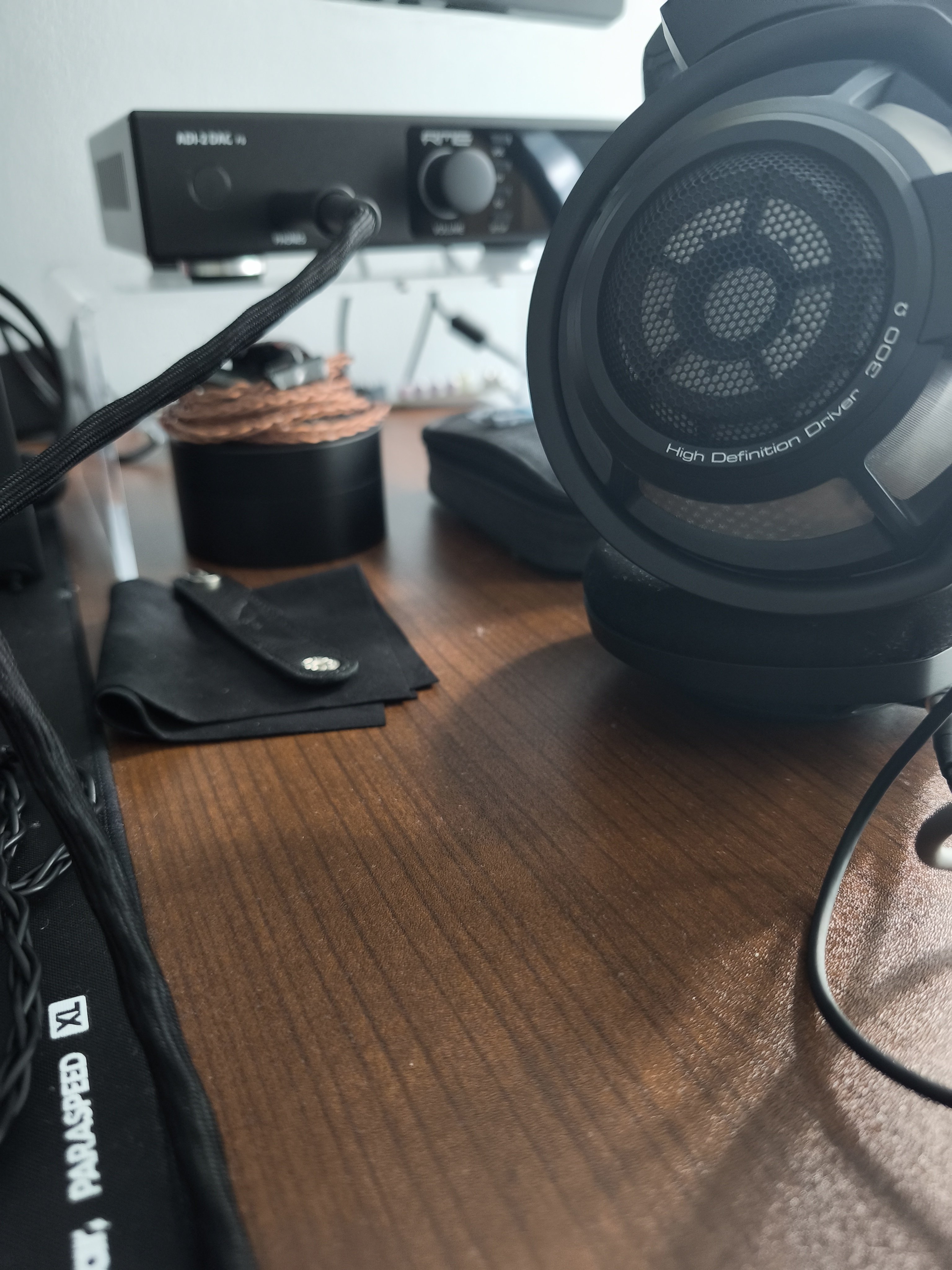 SENNHEISER HD800sは2025年でも通用するのか？問題｜もっちりさん