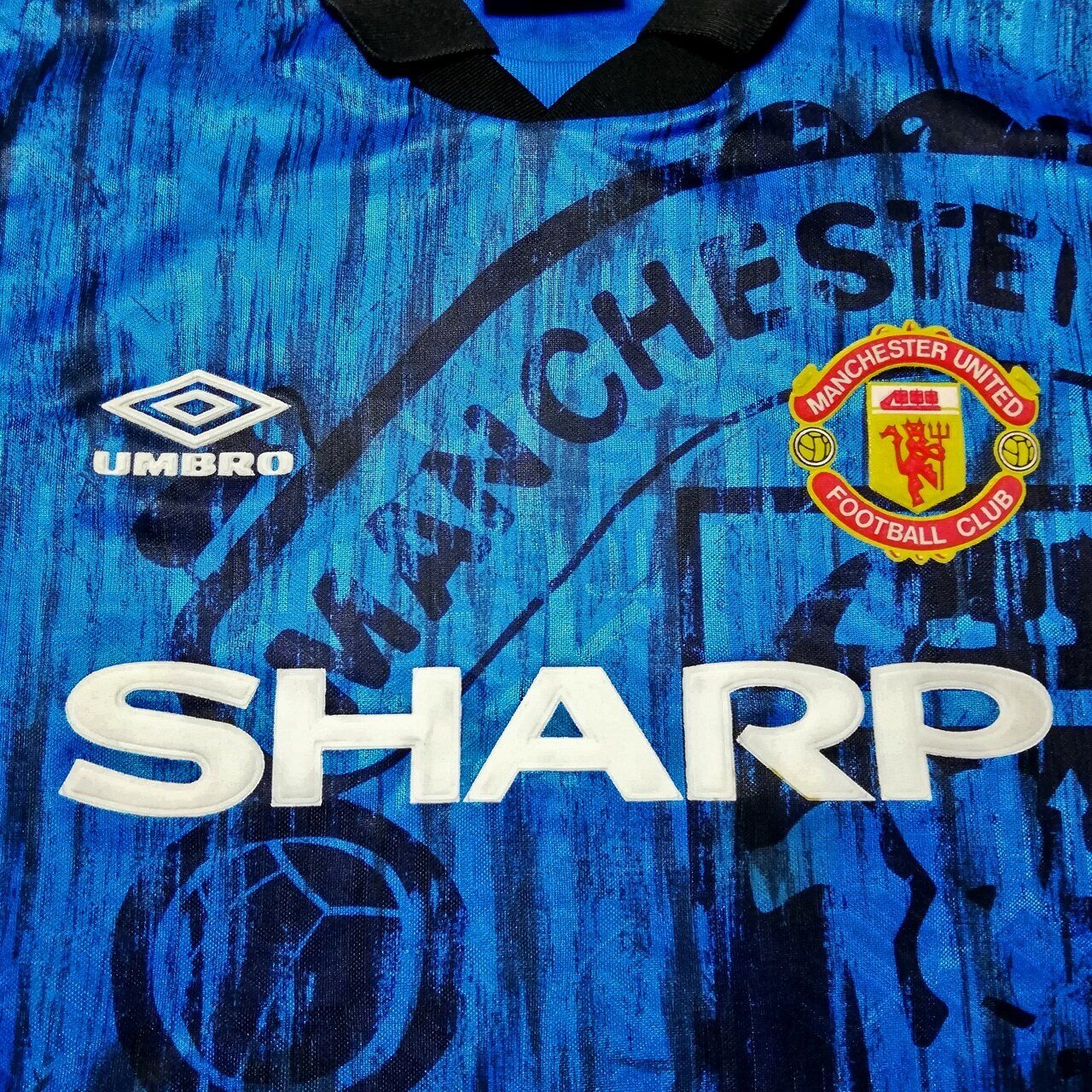 マンチェスター ユナイテッド UMBRO サッカーユニフォームXL 古着 90s ユナイテッド×UMBRO×SHARP」伝説ユニフォーム!マンチェスターU