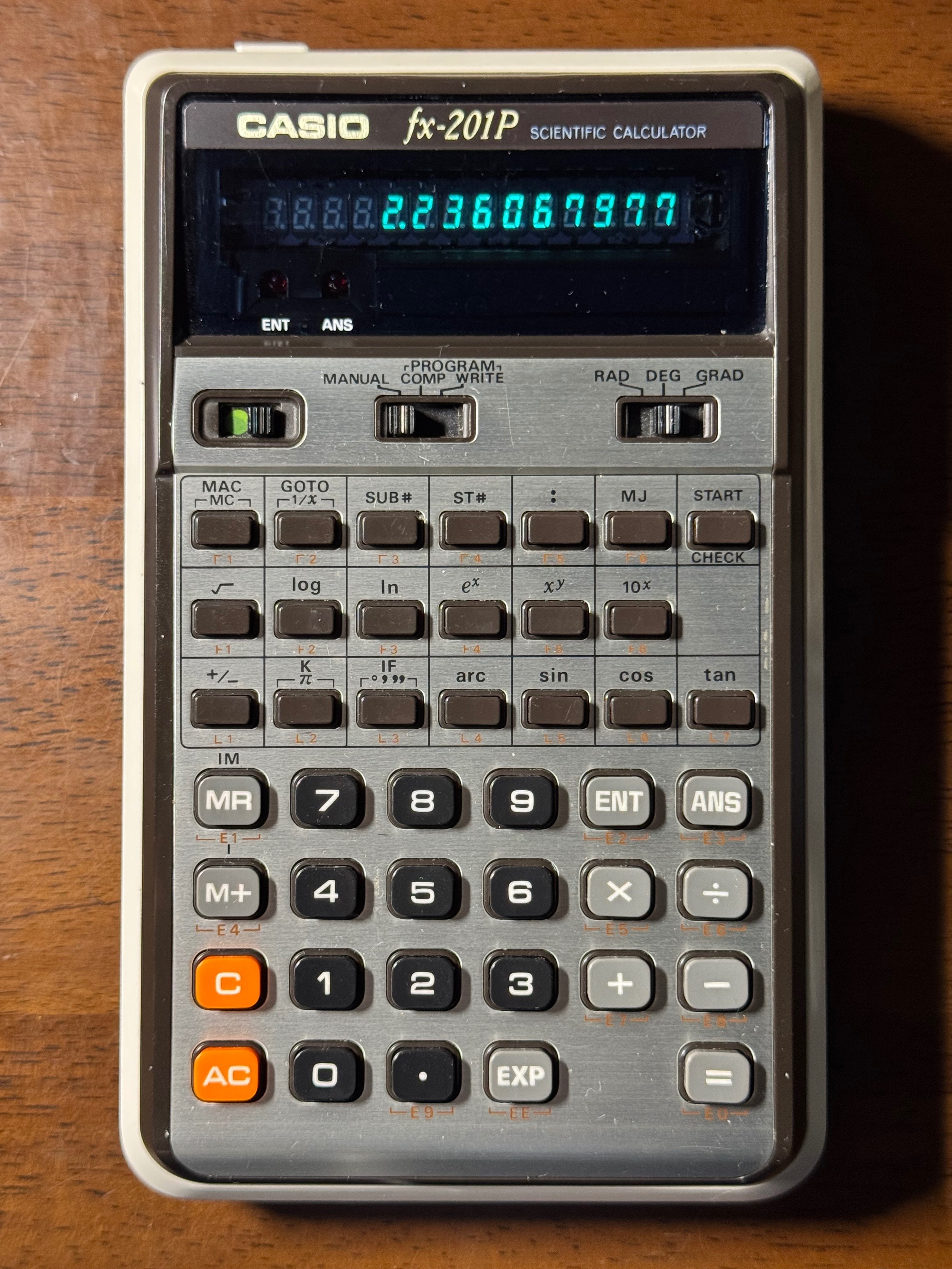 CASIO RC-1000 ラジオ 電卓のみ動作確認 カシオのオモシロ電卓物語 Vol.2 : ラジオが聴ける「RC-1000」｜カシオ